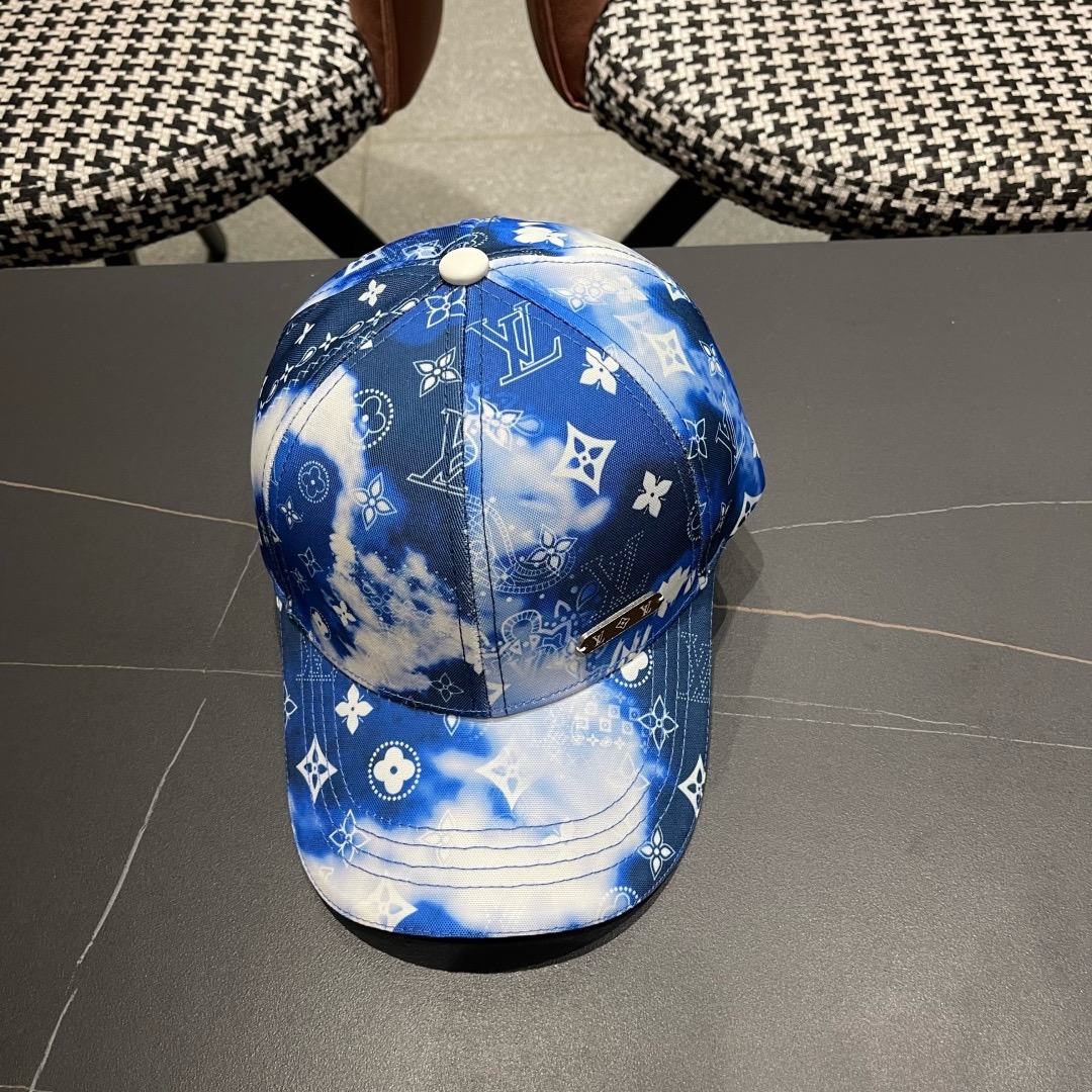 路易威登棒球帽LouisVuitton👒😍新款LV棒球帽，重工打造♥完美刺绣，高端大气，百搭款🤗男女通用