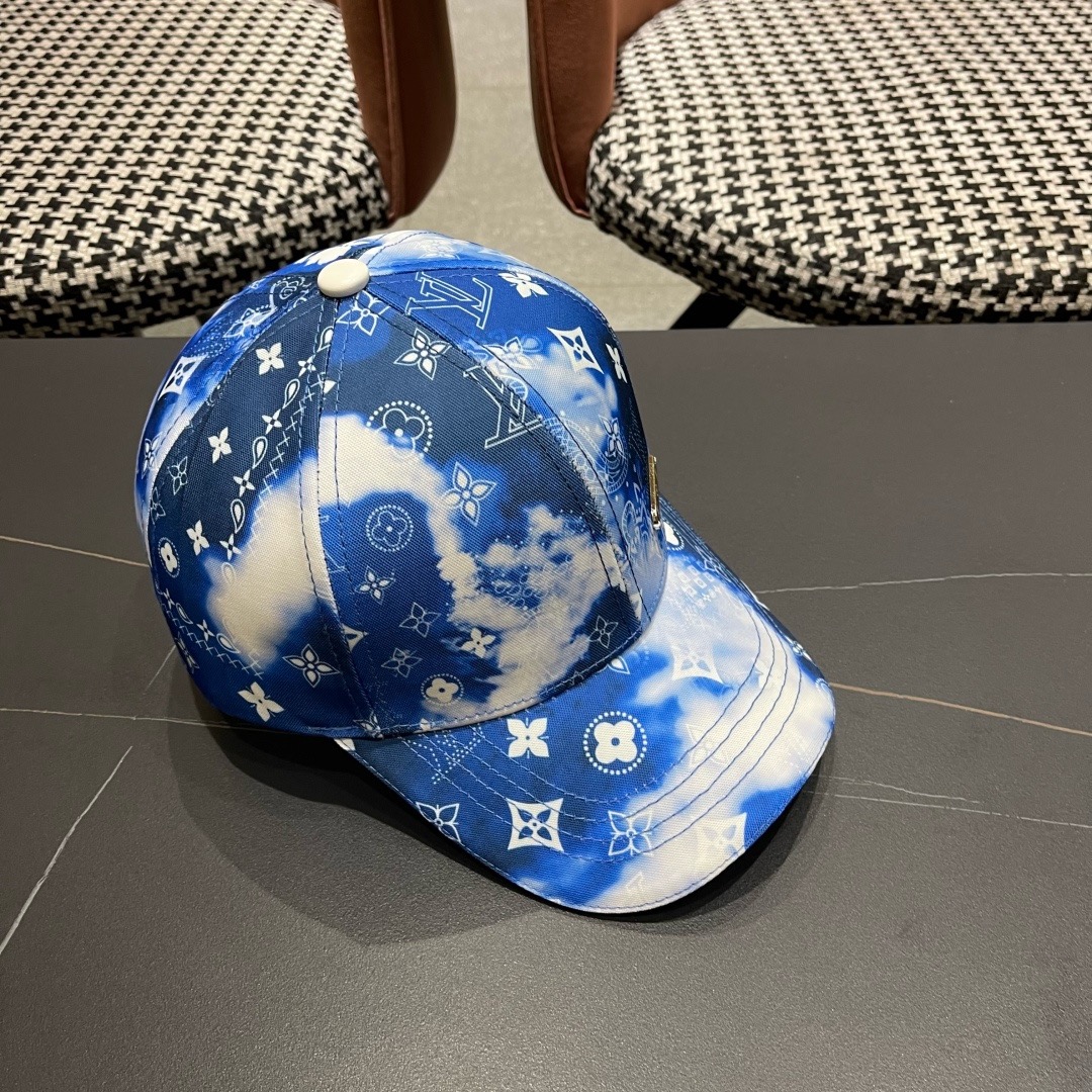 路易威登棒球帽LouisVuitton👒😍新款LV棒球帽，重工打造♥完美刺绣，高端大气，百搭款🤗男女通用