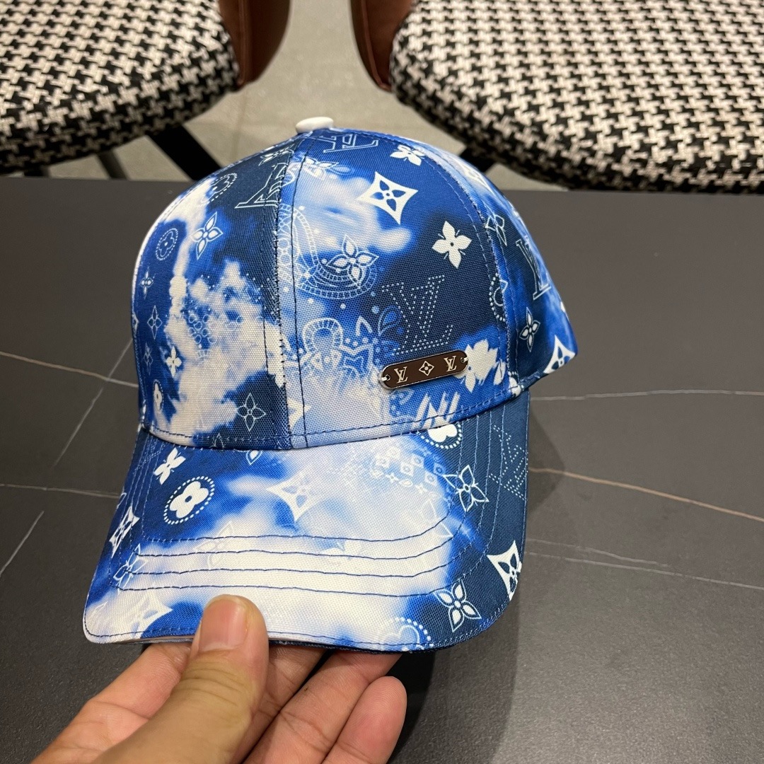 路易威登棒球帽LouisVuitton👒😍新款LV棒球帽，重工打造♥完美刺绣，高端大气，百搭款🤗男女通用