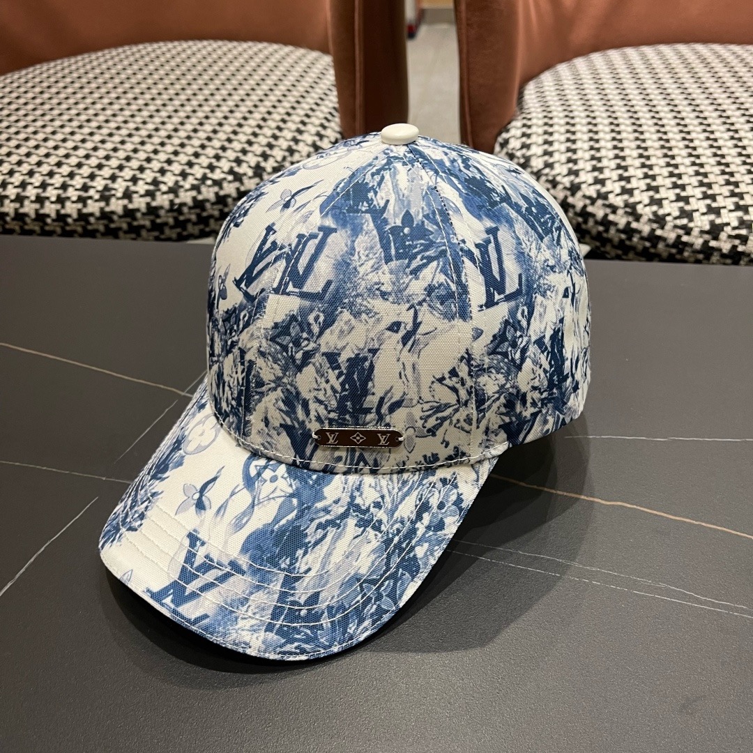 路易威登棒球帽LouisVuitton👒😍新款LV棒球帽，重工打造♥完美刺绣，高端大气，百搭款🤗男女通用