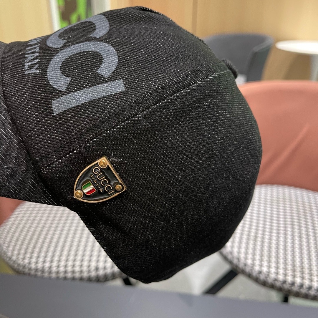 棒球帽古奇GUCCI🧢原单品质火爆来袭 🔥🎩 工艺非常精美 高档大气上档次！低调奢华，方便携带！跑量！