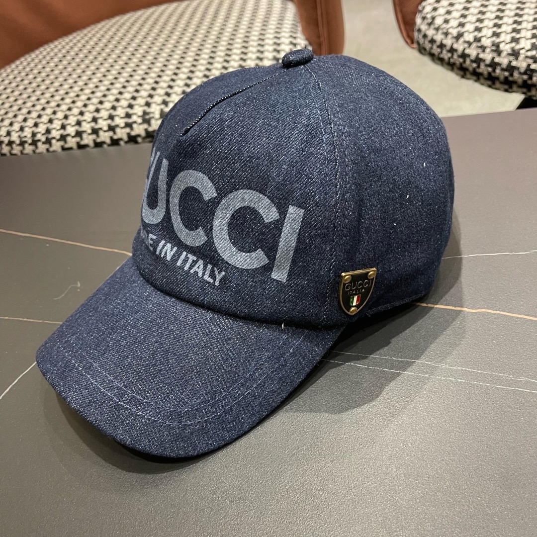 NO:742740,The original GUCCI baseball cap is now in high quality. The craftsmanship is very exquisite and it is high-end and classy!  Low-key luxury, easy to carry!  Running volume!  Hats, straw hats, bucket hats, baseball caps, hats, gucci, espadrilles, hats19860909棒球帽古奇GUCCI原单品质火爆来袭 工艺非常精美 高档大气上档次！低调奢华,方便携带！跑量！帽子草帽渔夫帽棒球帽,帽子,gucci,espadrilles,hats,hat