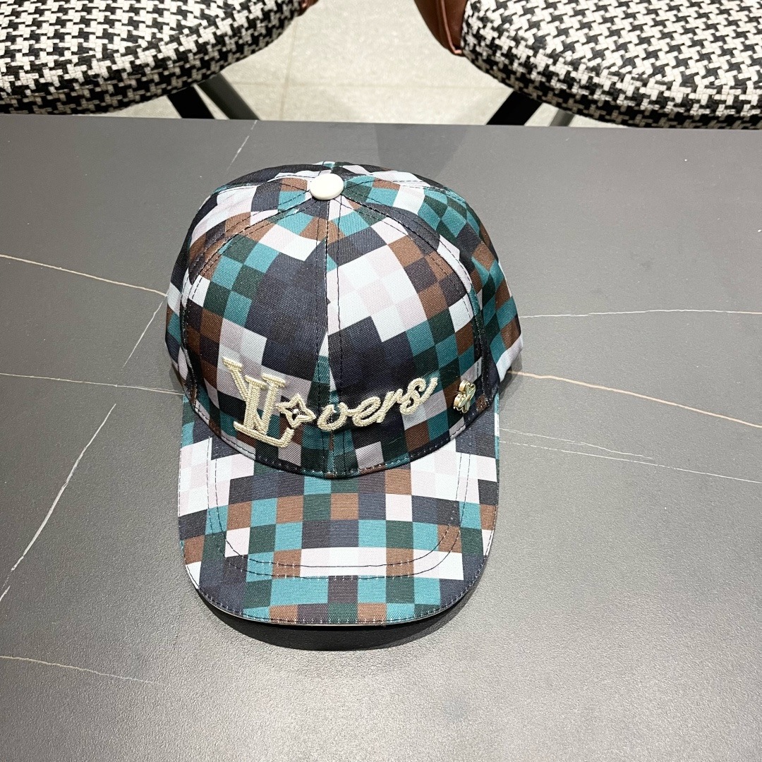 LV(路易威登)新款原单棒球帽， 专柜1:1开模订制，轻盈透气！质量超赞！