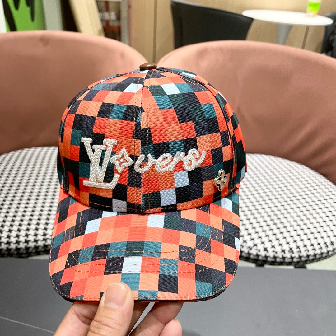 LV(路易威登)新款原单棒球帽， 专柜1:1开模订制，轻盈透气！质量超赞！