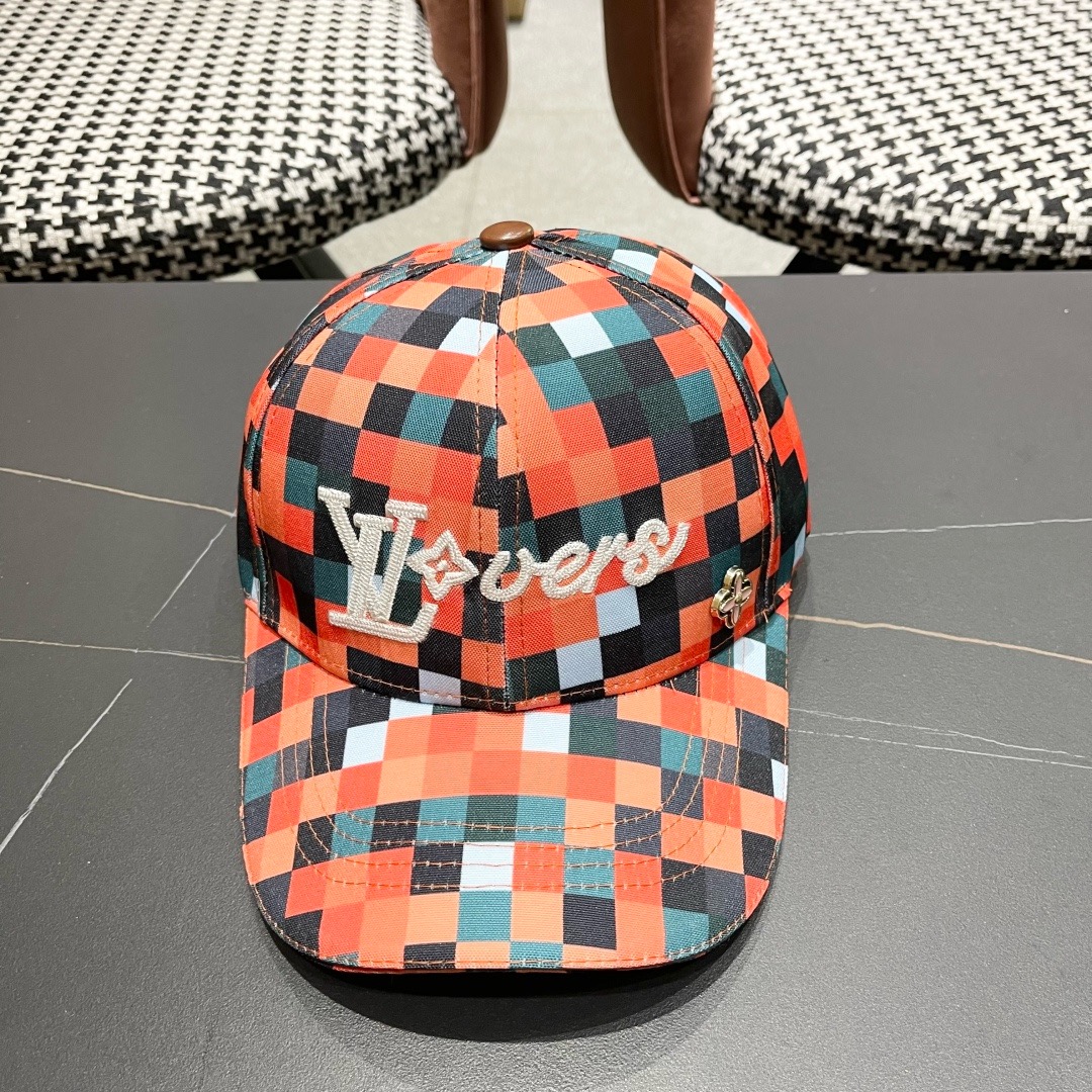 LV(路易威登)新款原单棒球帽， 专柜1:1开模订制，轻盈透气！质量超赞！