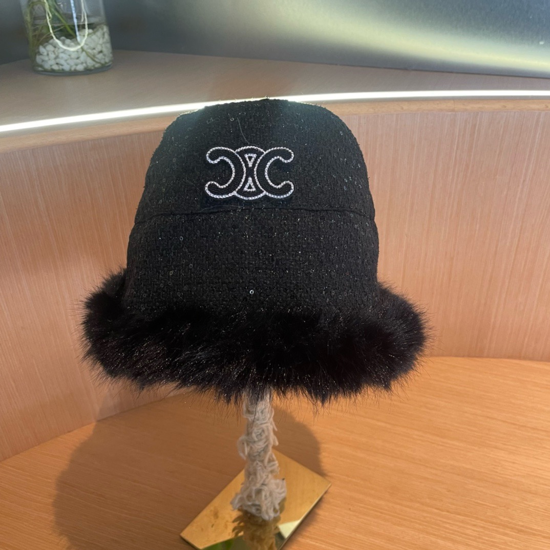 NO:689775,CELINE Celine] New autumn and winter irregular bucket hats, warm ear protection fisherman hats, hats, fisherman hats, baseball caps, knitted hats, hats, celine, celine, espadrilles, hats19860909CELINE赛琳】新款秋冬不规则小桶帽保暖护耳渔夫帽,帽子渔夫帽棒球帽针织帽,帽子,celine,celine,espadrilles,hats,hat
