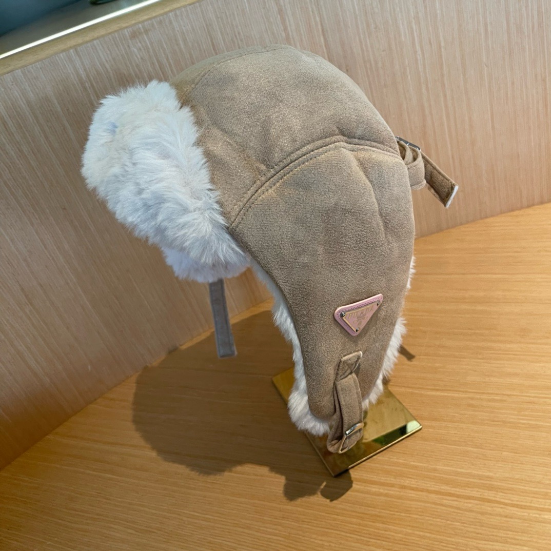 NO:689768,Prada Prada Winter Plush Lei Feng Hat Women's Northeast Cold Warm Outdoor Cycling Windproof Ear Hat Fashion Casual Hat Fisherman Hat Baseball Cap Knitted Hat, Hat, prada, prada, espadrilles, hats19860909普拉达Prada冬季毛绒雷锋帽子女东北防寒保暖户外骑行防风护耳帽时尚休闲帽子渔夫帽棒球帽针织帽,帽子,prada,prada,espadrilles,hats,hat