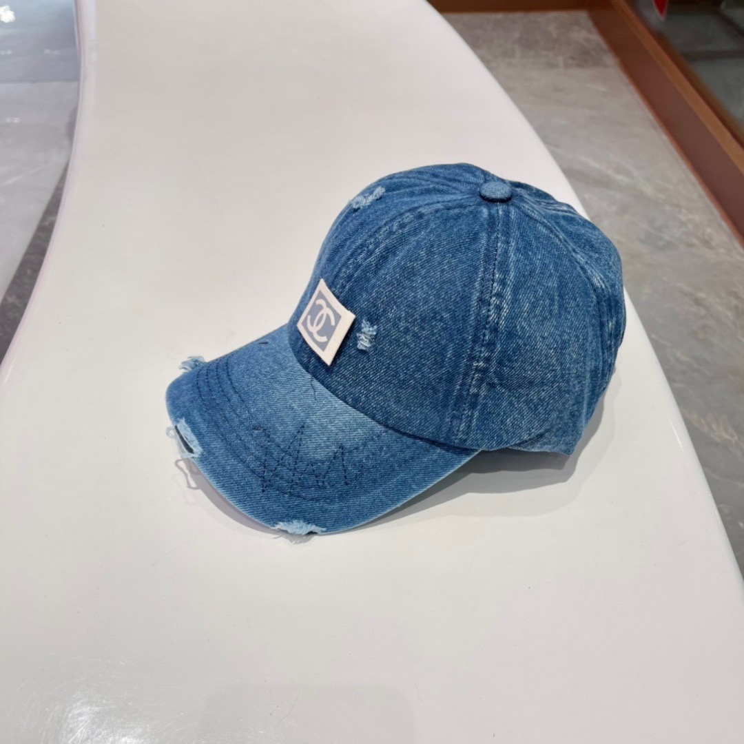 【CHANEL香奈儿】春夏新款牛仔款简约棒球帽，新款出货，大牌款超好搭配，赶紧入手！