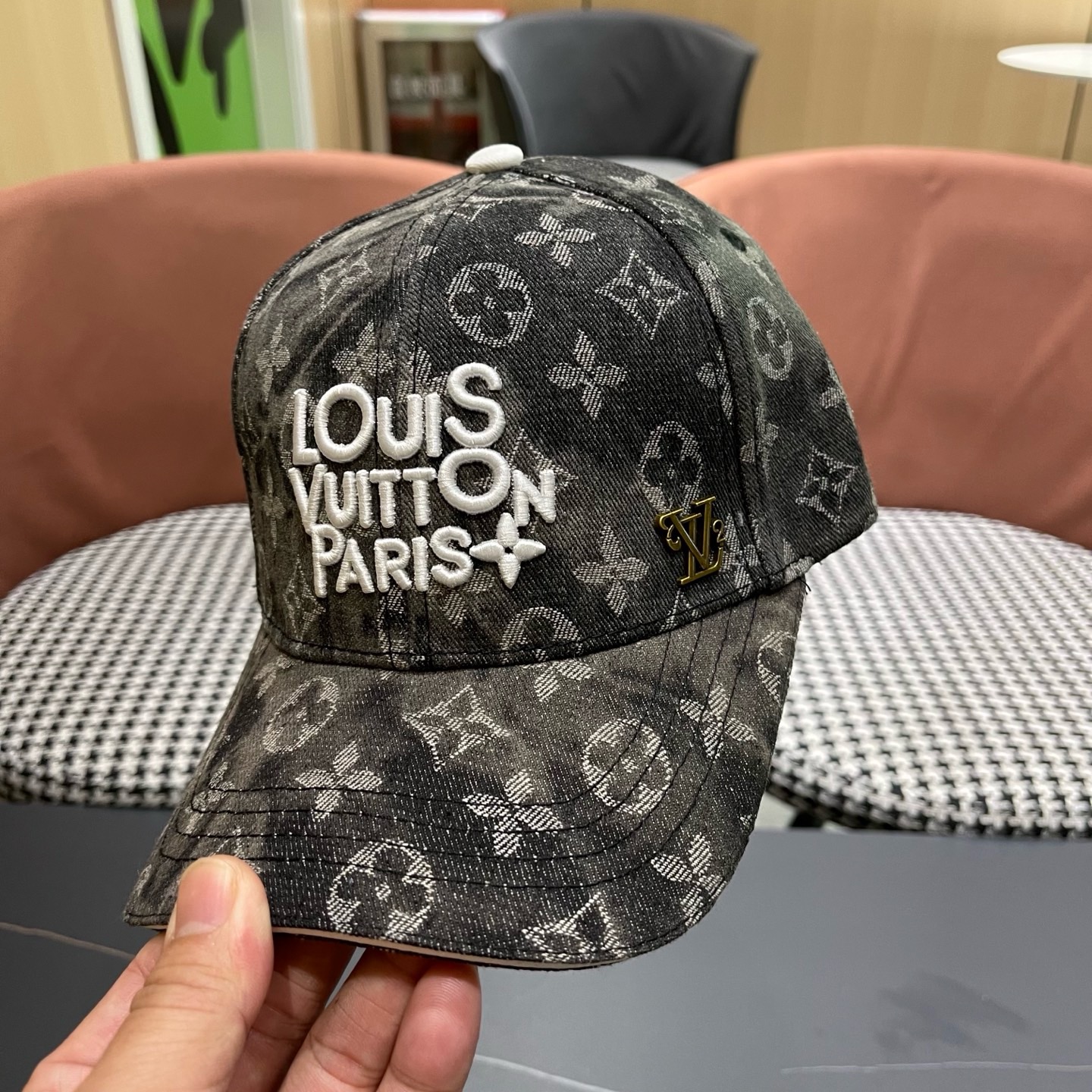 🧢路易威登棒球帽 LouisVuitton😍2025新款LV棒球帽，重工打造♥️高端大气，百搭款🤗男女通