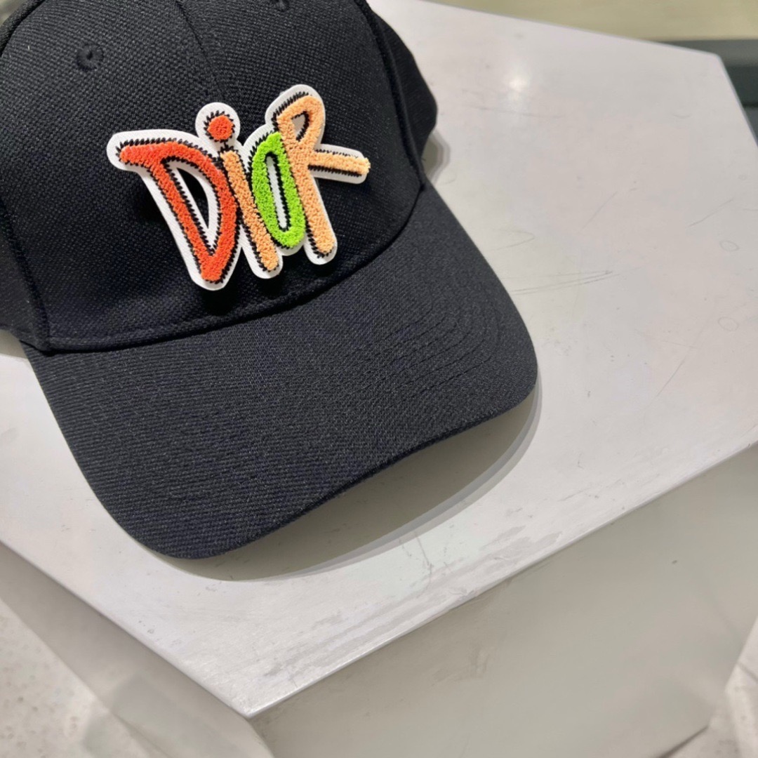 迪奥Dior🔻新款原单棒球帽，独家实物拍摄 男女通用、可调节