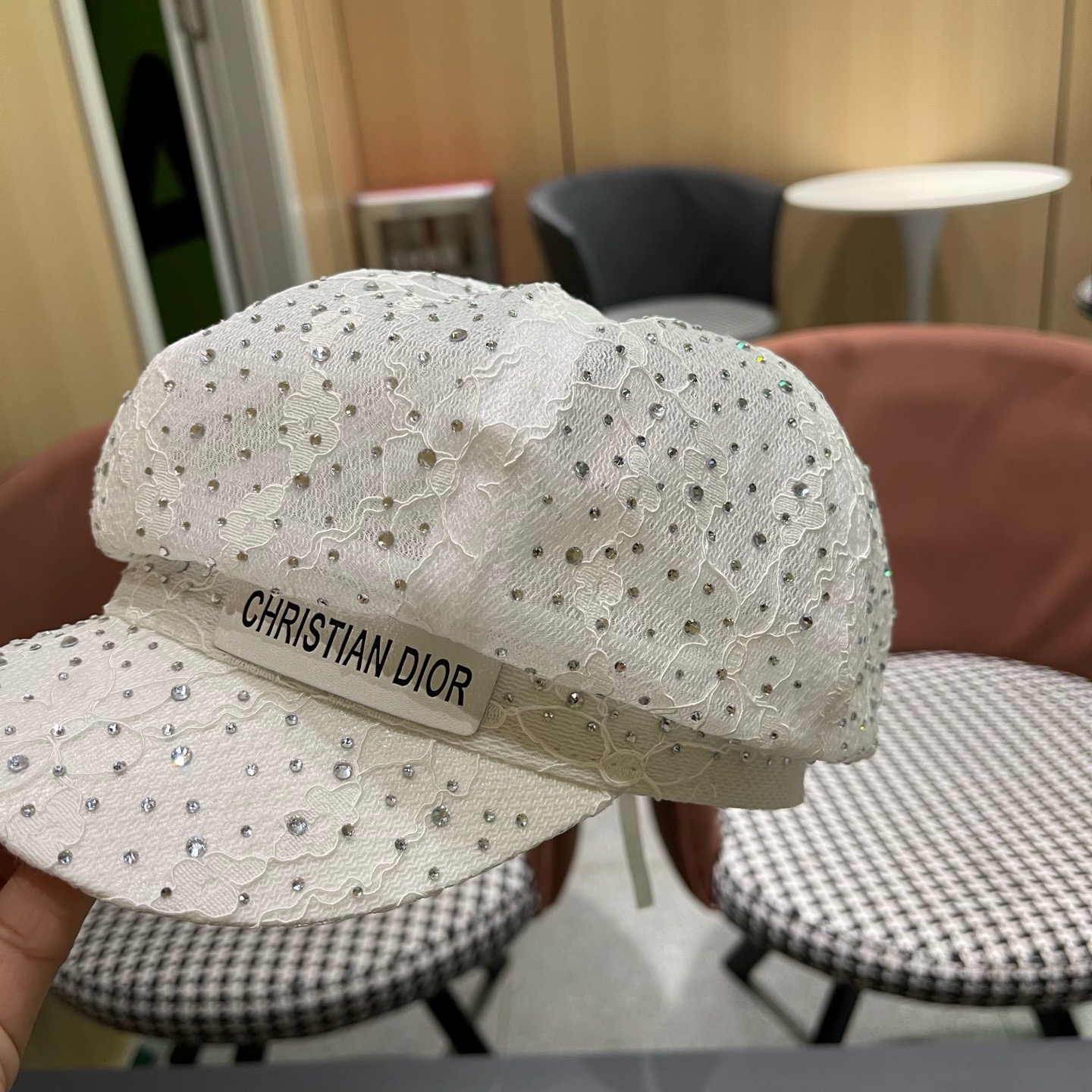 迪奥Dior 韩版重工水钻蕾丝八角帽子女春夏时尚百搭画家帽显脸小黑色鸭舌帽