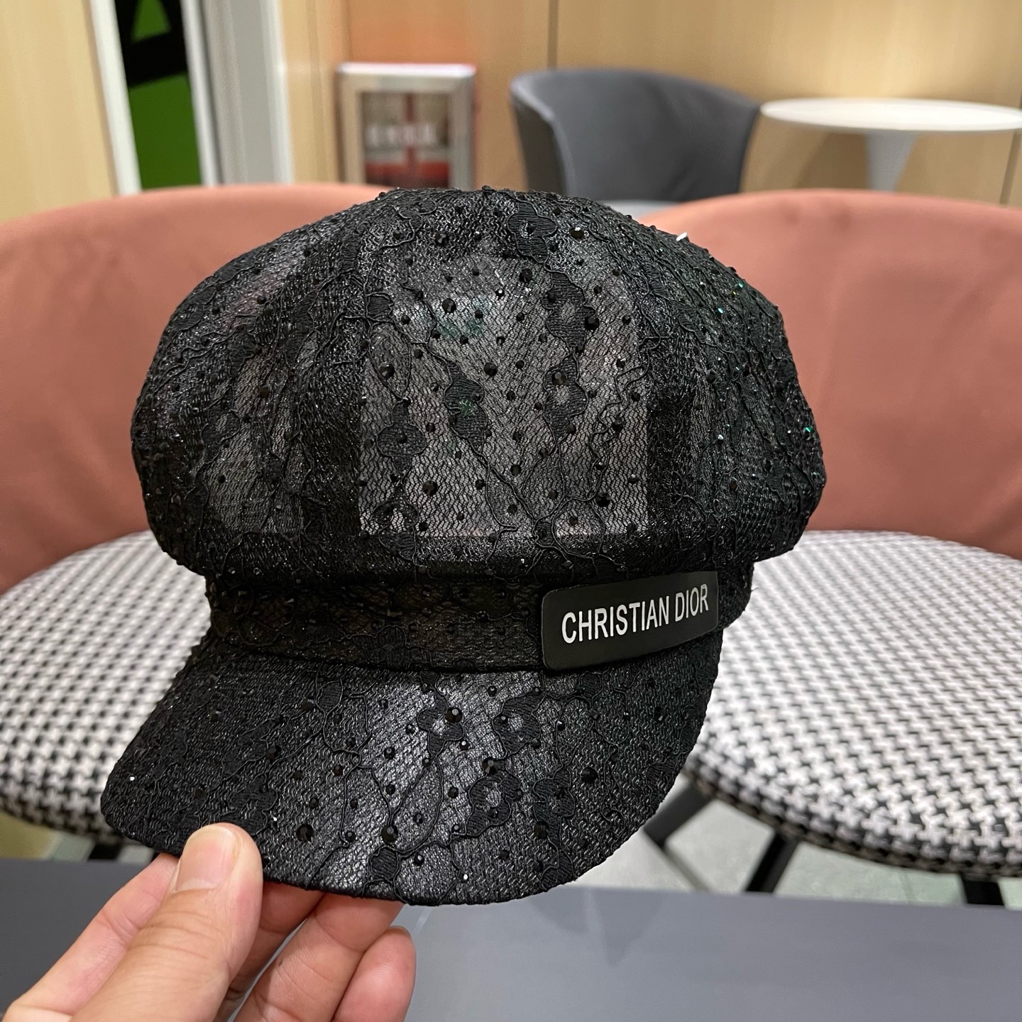 迪奥Dior 韩版重工水钻蕾丝八角帽子女春夏时尚百搭画家帽显脸小黑色鸭舌帽