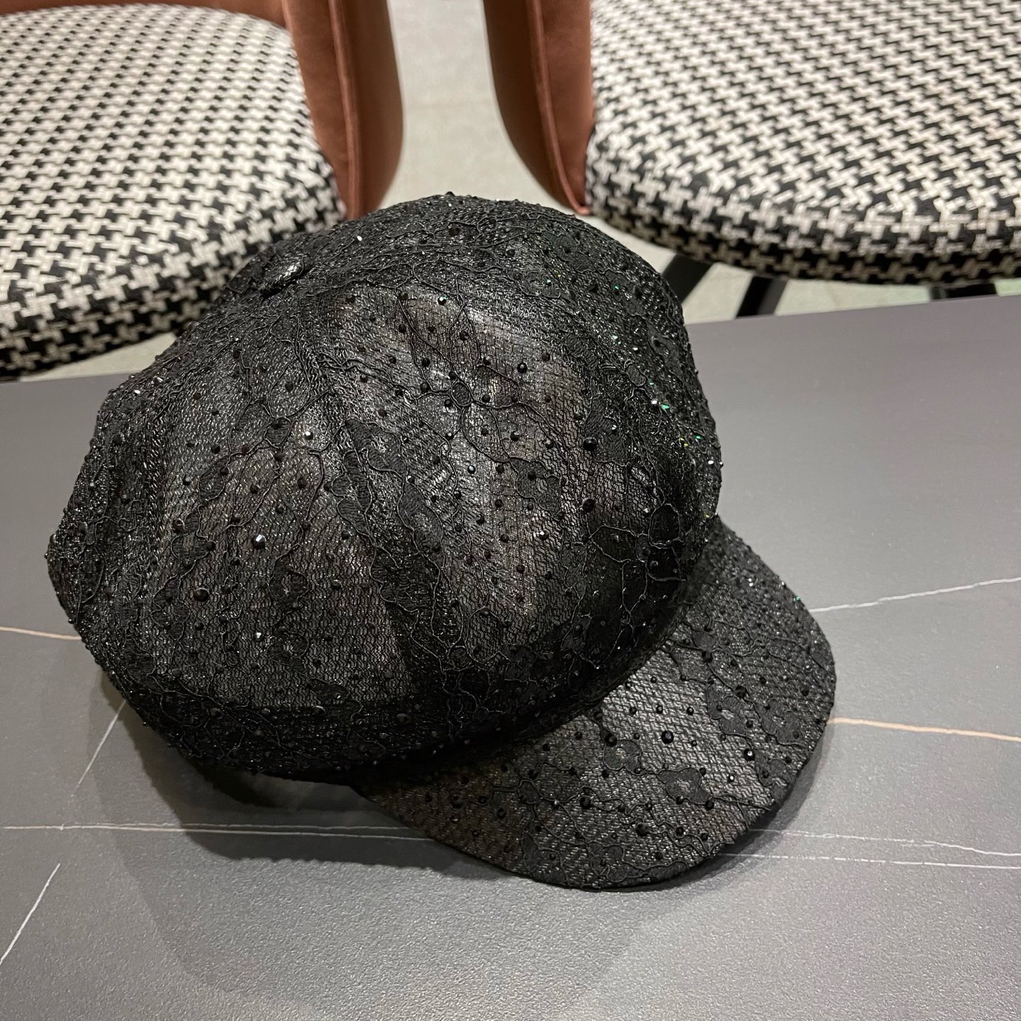 迪奥Dior 韩版重工水钻蕾丝八角帽子女春夏时尚百搭画家帽显脸小黑色鸭舌帽