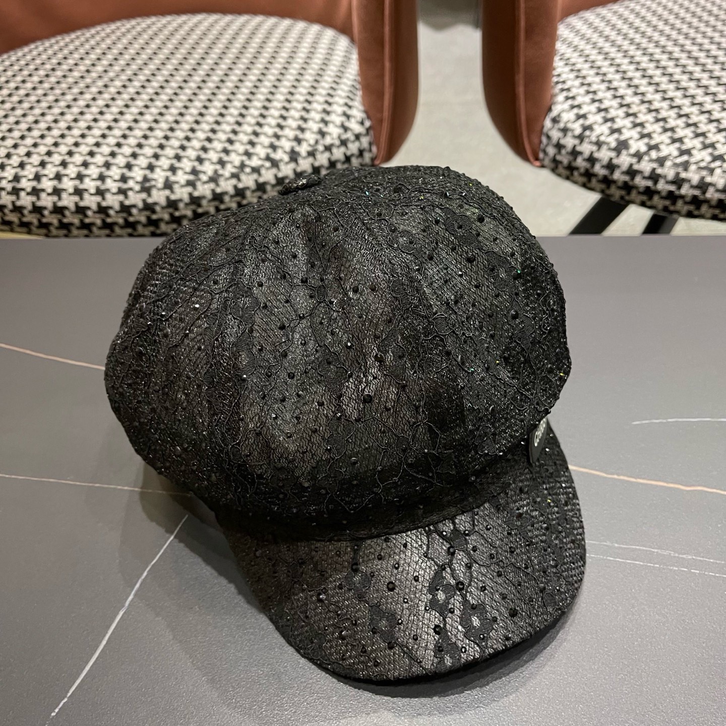 迪奥Dior 韩版重工水钻蕾丝八角帽子女春夏时尚百搭画家帽显脸小黑色鸭舌帽