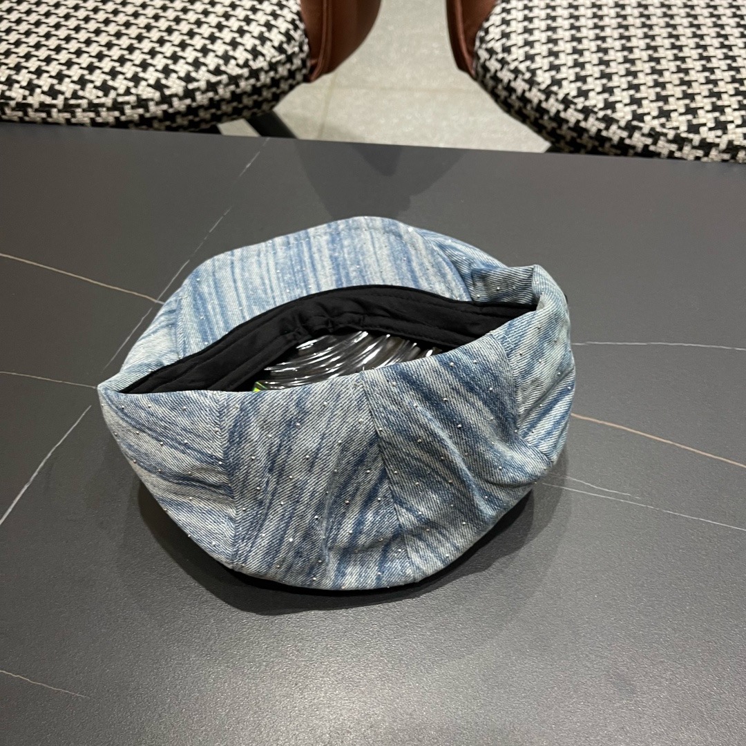 普拉达 Prada 时髦条纹带钻牛仔做1前进帽女春夏秋画家帽子街头复古显脸小贝雷帽潮