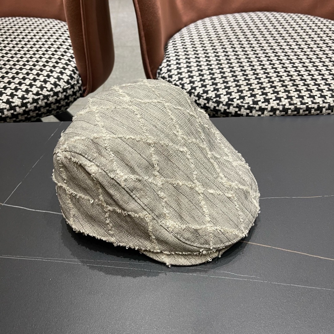 迪奥Dior日系设计感前进帽女生时尚毛边画家帽显脸小复古报童帽春夏鸭舌帽