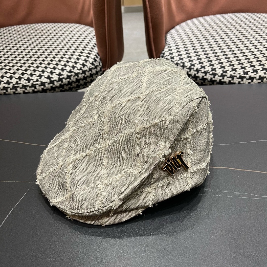 迪奥Dior日系设计感前进帽女生时尚毛边画家帽显脸小复古报童帽春夏鸭舌帽