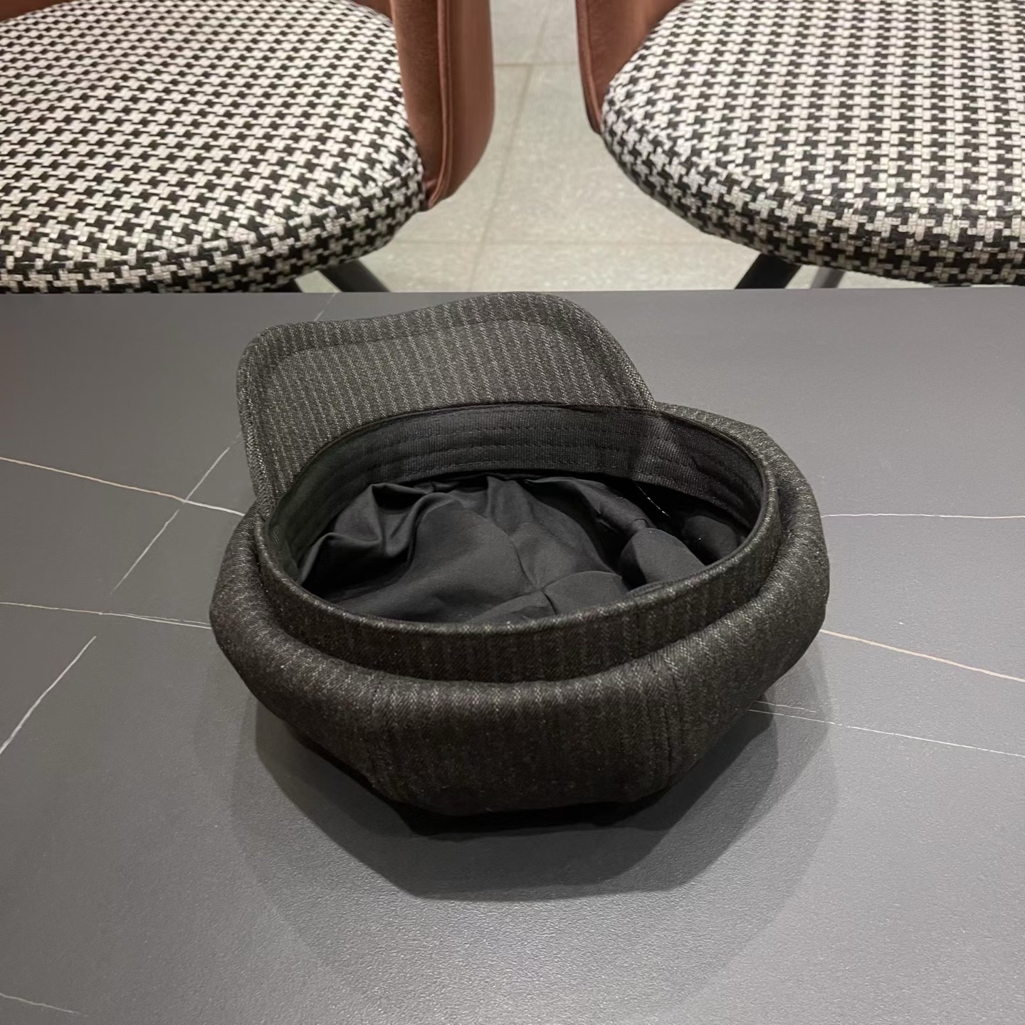 迪奥 Dior2025年新款八角帽子女春秋季薄款英伦风报童帽条纹画家帽潮