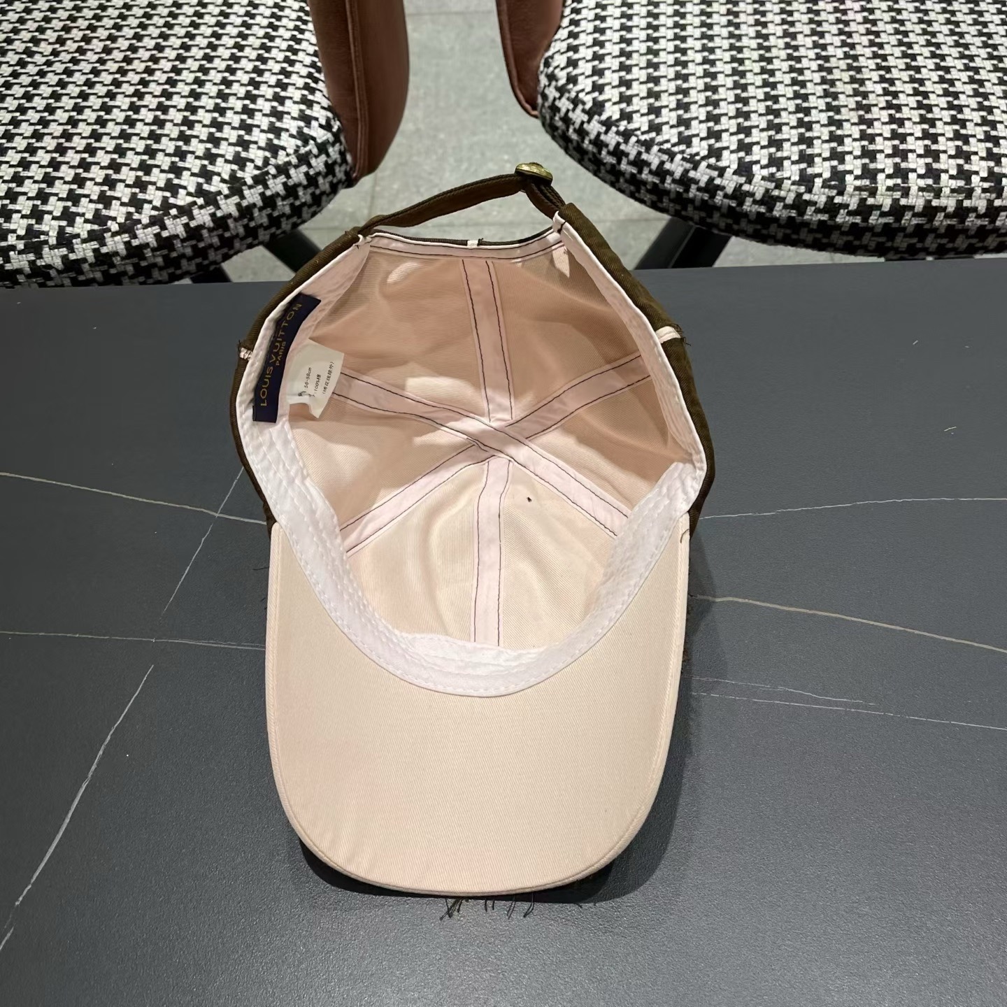 Lv路易威登 新款女款帽子女鸭舌帽韩版硬顶棒球帽男宽帽檐遮阳防晒显脸小