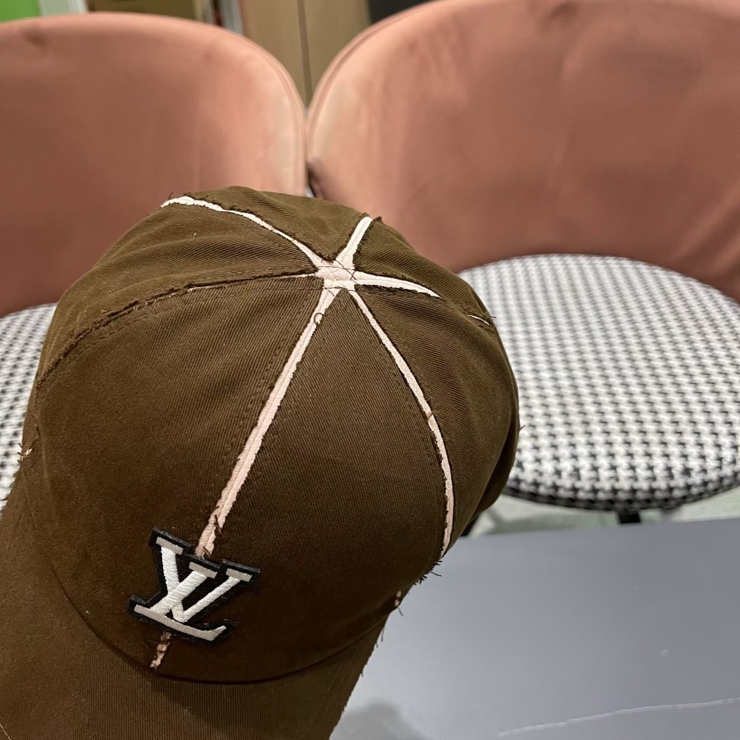 Lv路易威登 新款女款帽子女鸭舌帽韩版硬顶棒球帽男宽帽檐遮阳防晒显脸小