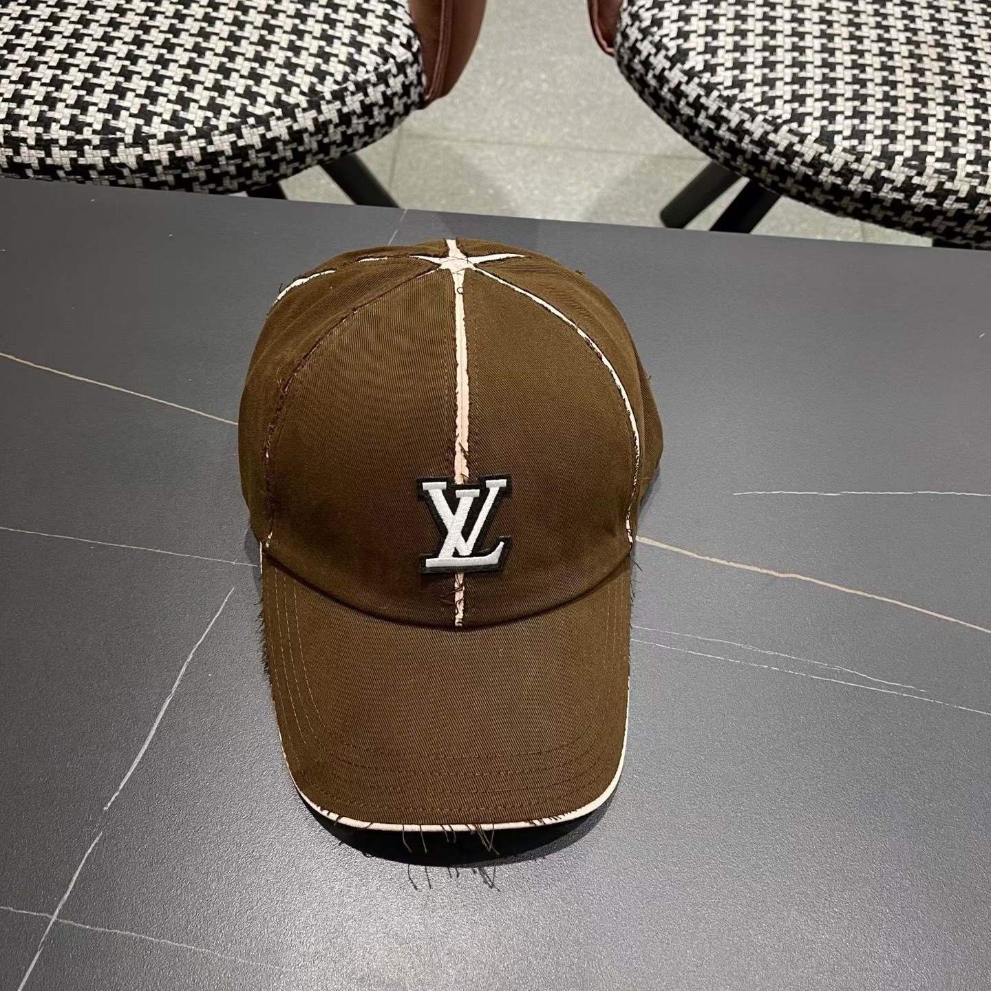 Lv路易威登 新款女款帽子女鸭舌帽韩版硬顶棒球帽男宽帽檐遮阳防晒显脸小