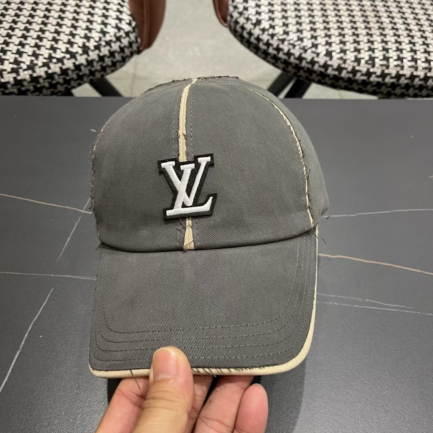 Lv路易威登 新款女款帽子女鸭舌帽韩版硬顶棒球帽男宽帽檐遮阳防晒显脸小