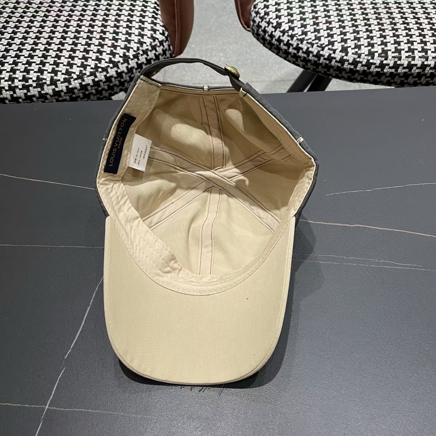 Lv路易威登 新款女款帽子女鸭舌帽韩版硬顶棒球帽男宽帽檐遮阳防晒显脸小