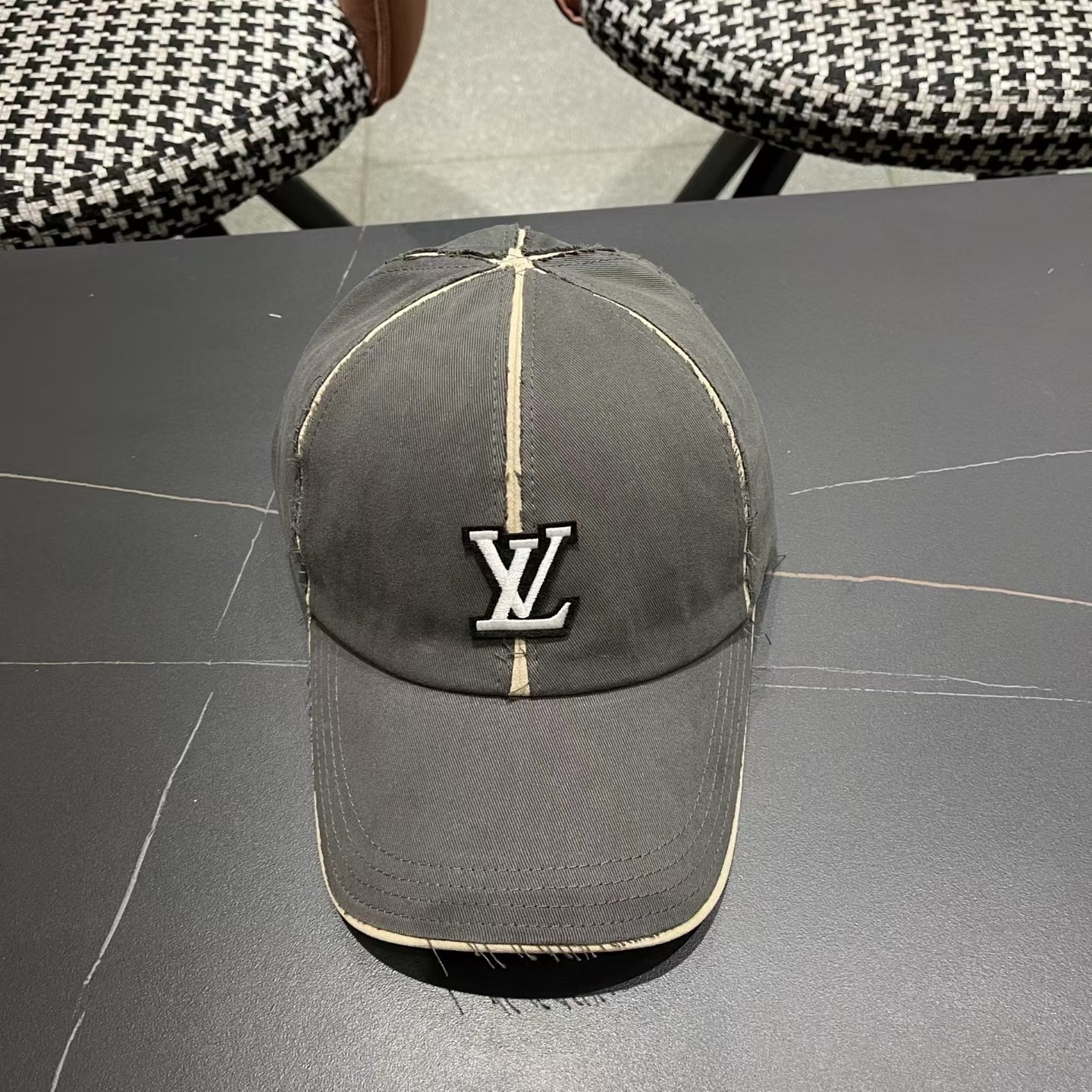 Lv路易威登 新款女款帽子女鸭舌帽韩版硬顶棒球帽男宽帽檐遮阳防晒显脸小