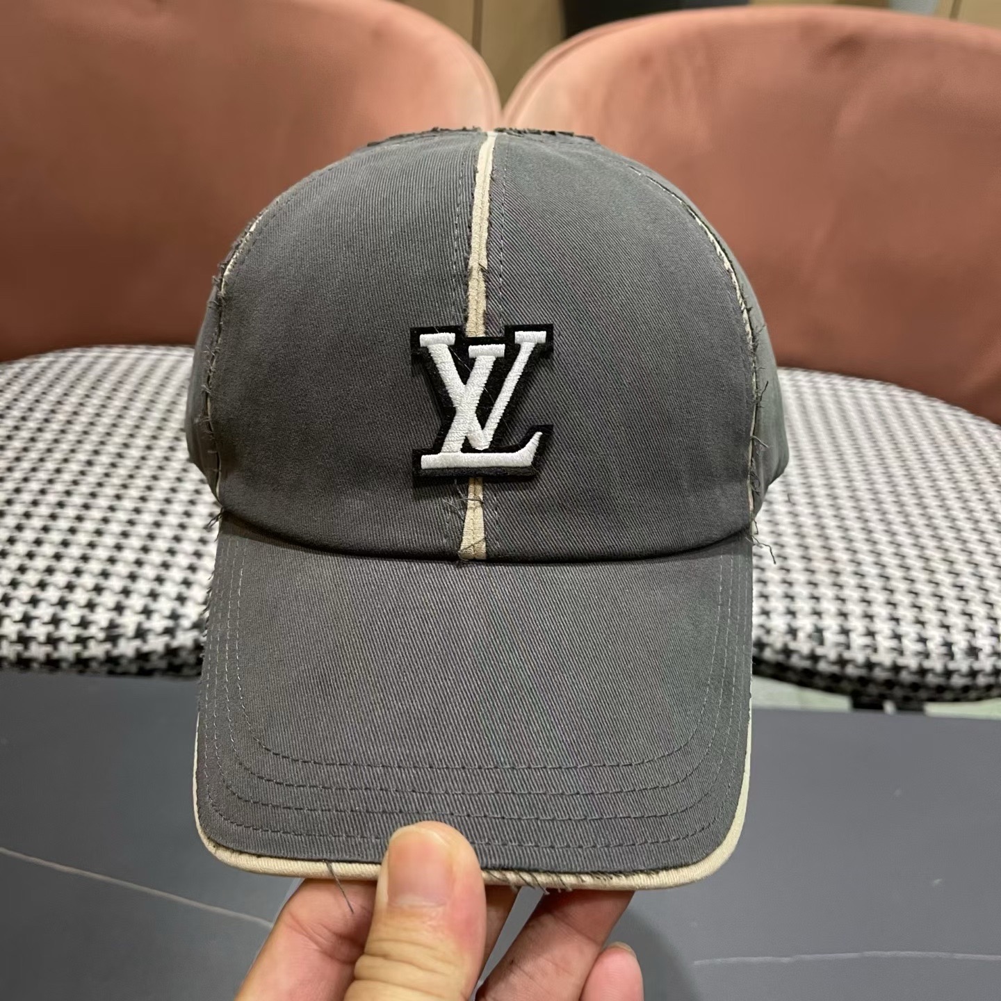 Lv路易威登 新款女款帽子女鸭舌帽韩版硬顶棒球帽男宽帽檐遮阳防晒显脸小