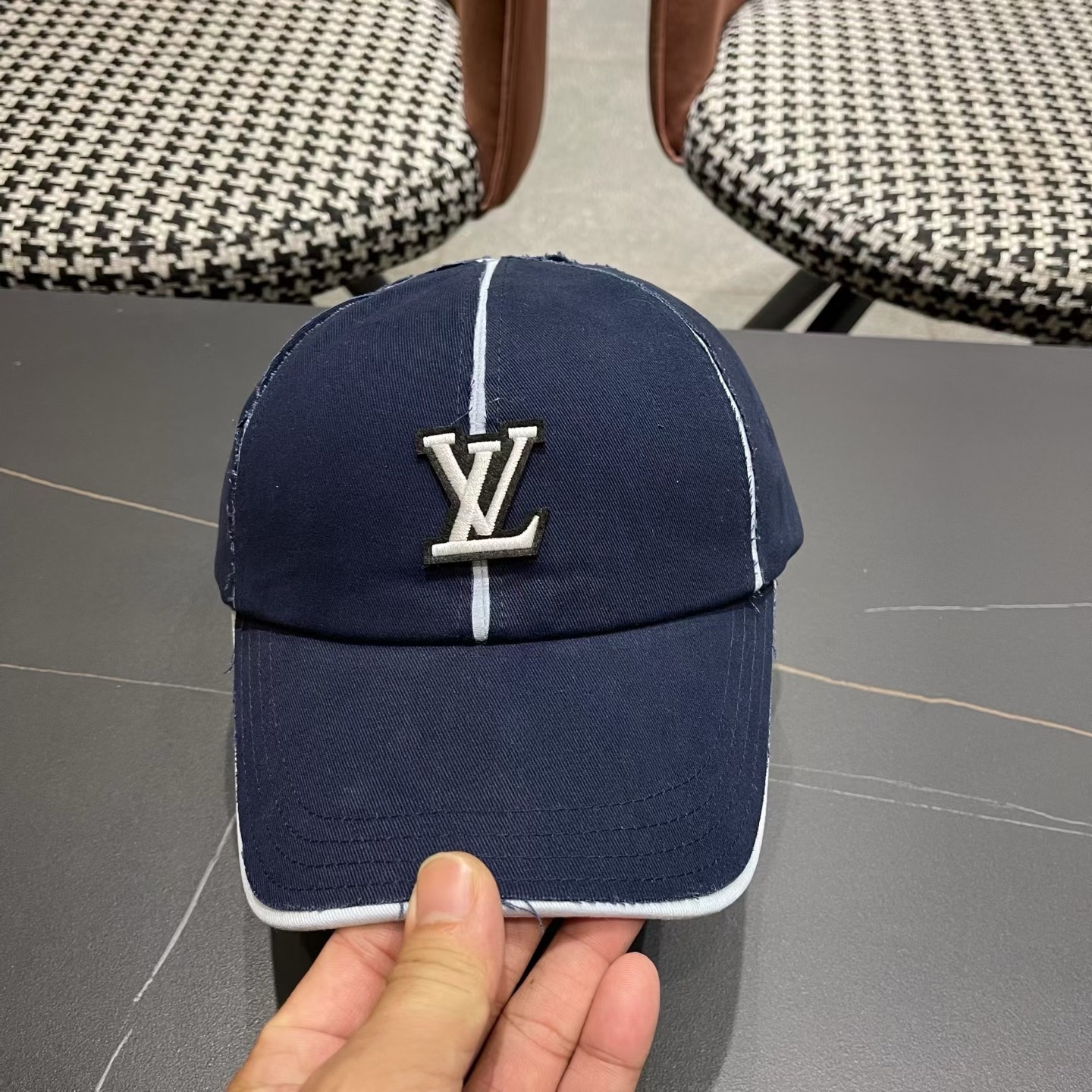 Lv路易威登 新款女款帽子女鸭舌帽韩版硬顶棒球帽男宽帽檐遮阳防晒显脸小