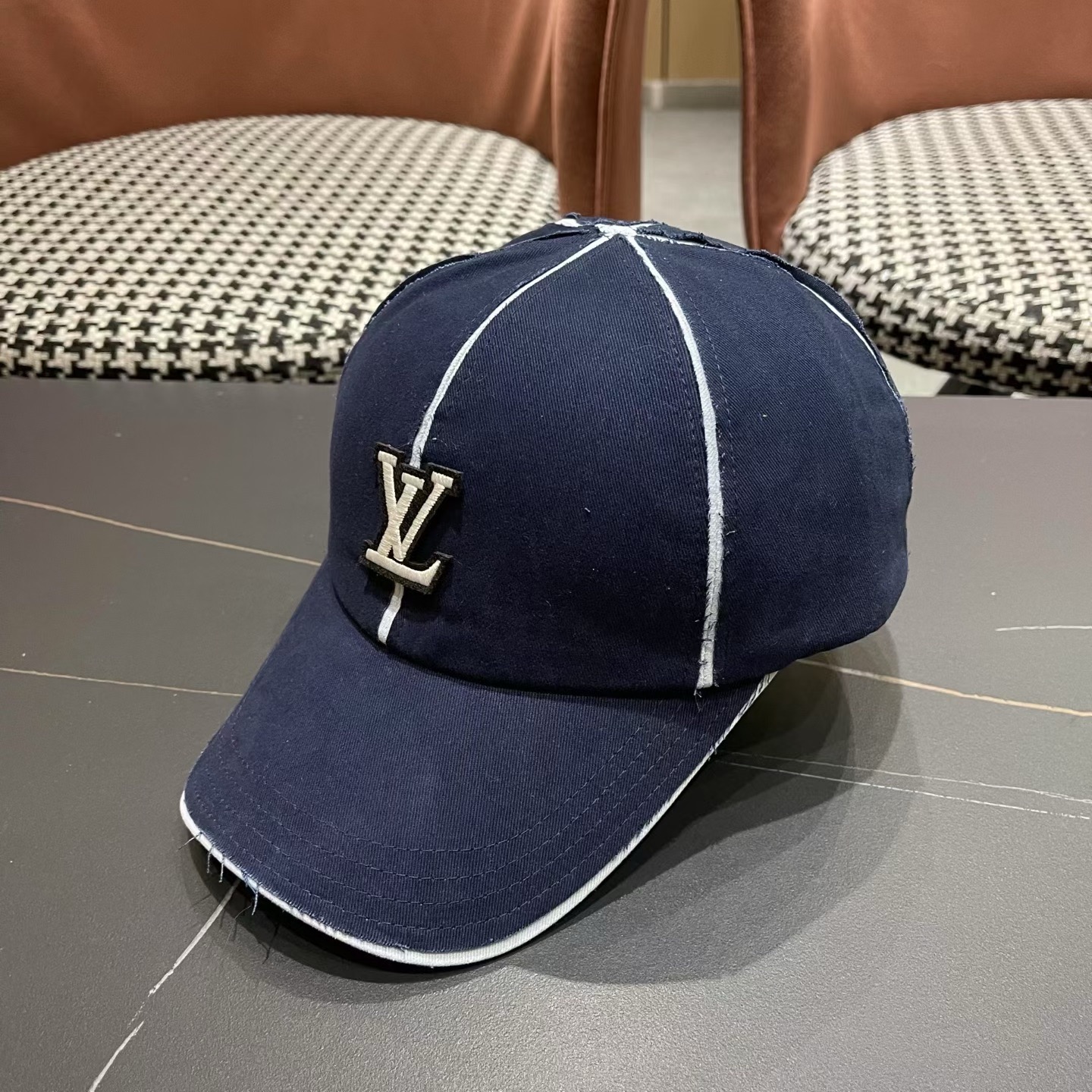 Lv路易威登 新款女款帽子女鸭舌帽韩版硬顶棒球帽男宽帽檐遮阳防晒显脸小