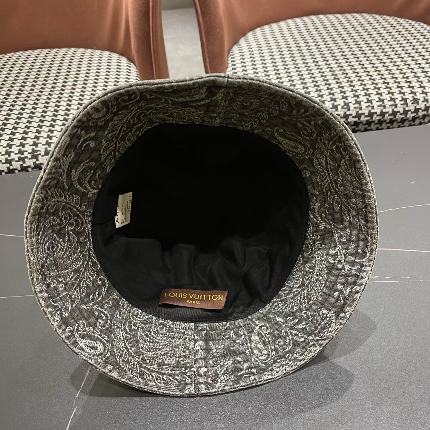 Lv路易威登 日韩系花纹做旧休闲复古时尚百搭街头出游渔夫帽画家帽新款