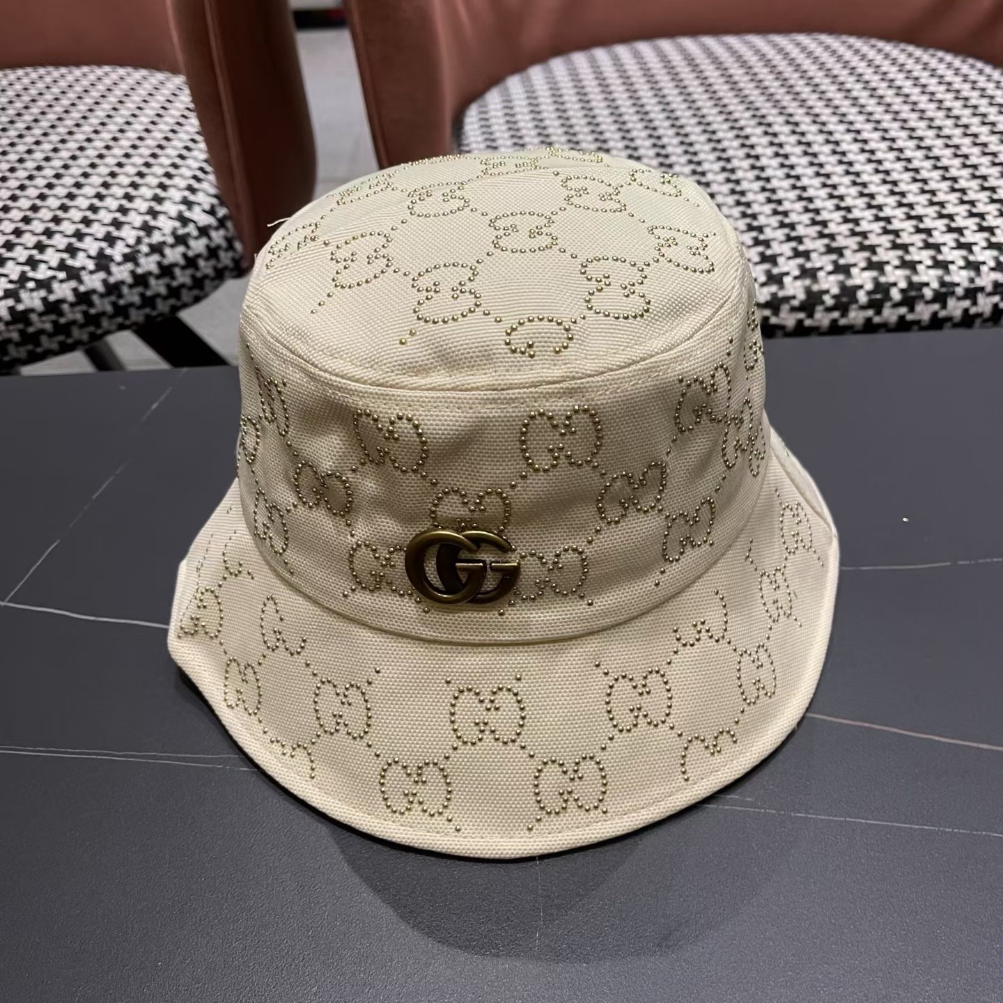 NO:764946,GUCCI Gucci bucket hat 2026 official website new product Gucci original quality is hotly available. The craftsmanship is very exquisite, the high-end atmosphere is high-end!  Low-key luxury, easy to carry!  Running volume!  Hats, straw hats, bucket hats, baseball caps, hats, gucci, espadrilles, hats19860909GUCCI古奇渔夫帽2026官网新品Gucci原单品质火爆来袭 工艺非常精美 高档大气上档次！低调奢华,方便携带！跑量！帽子草帽渔夫帽棒球帽,帽子,gucci,espadrilles,hats,hat