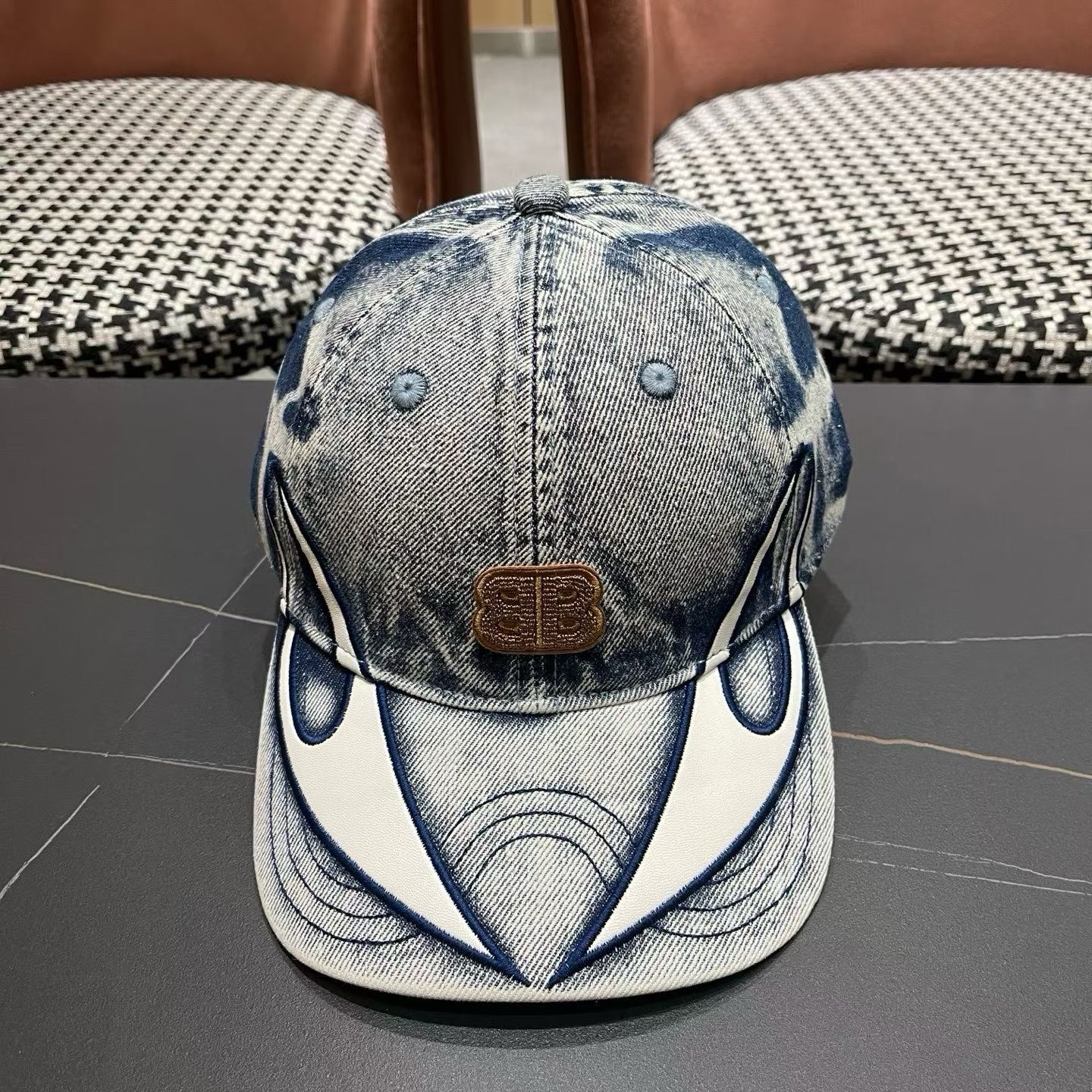 巴黎世家BALENCIAGA 美式水洗牛仔拼皮双刃火焰棒球帽男女街头潮牌大头围重工鸭舌帽子