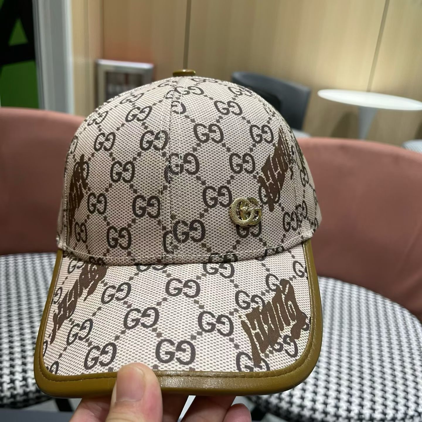【GUCCI 古奇】高端板本原单棒球帽，做工精细透气舒适❤️日韩时尚潮流❤️❤️❤️棒球帽原单品质火爆来