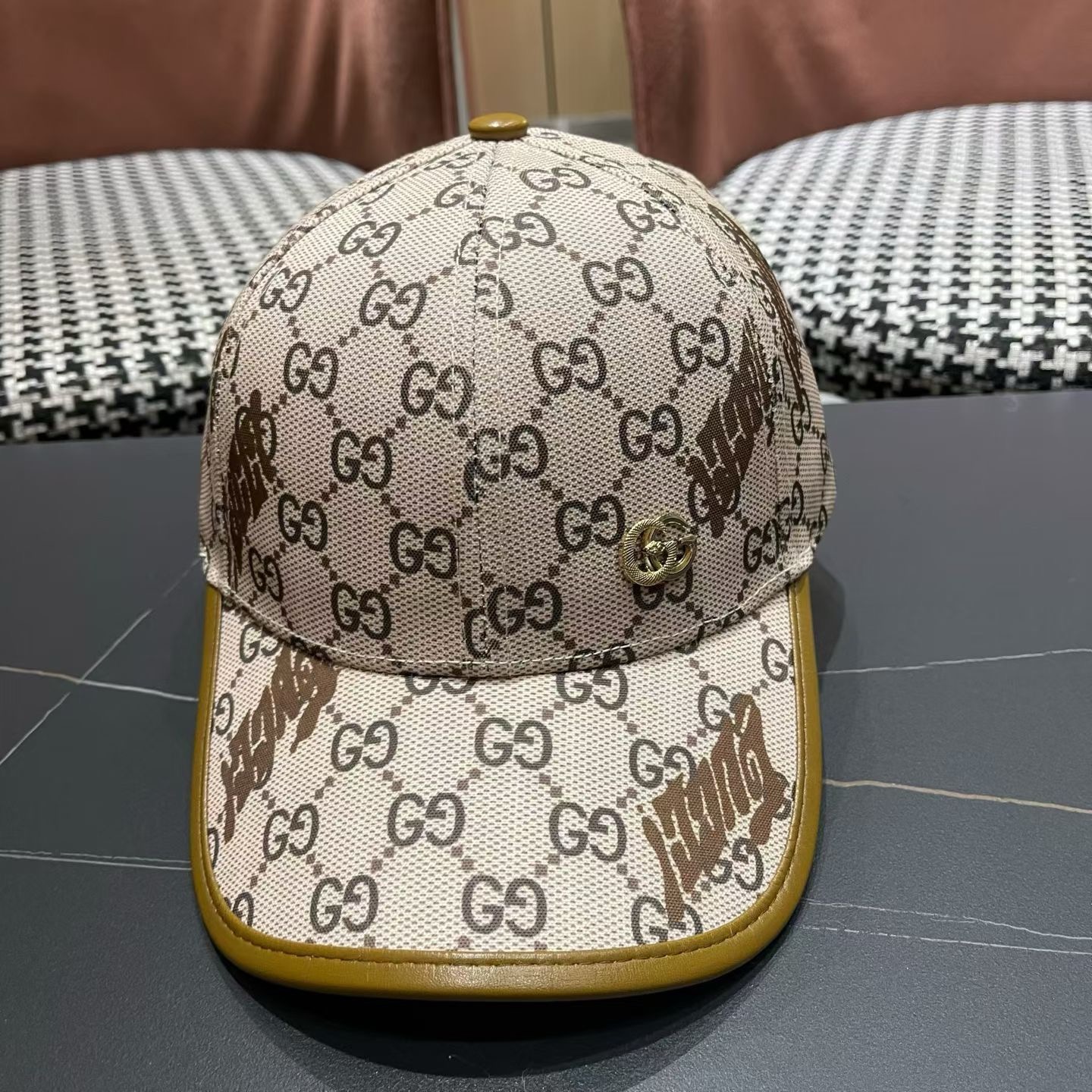 【GUCCI 古奇】高端板本原单棒球帽，做工精细透气舒适❤️日韩时尚潮流❤️❤️❤️棒球帽原单品质火爆来