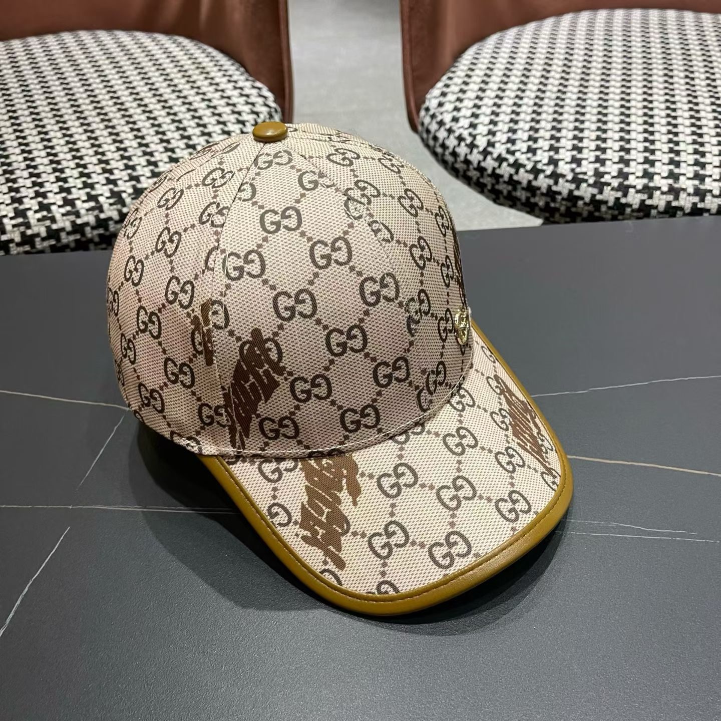 【GUCCI 古奇】高端板本原单棒球帽，做工精细透气舒适❤️日韩时尚潮流❤️❤️❤️棒球帽原单品质火爆来