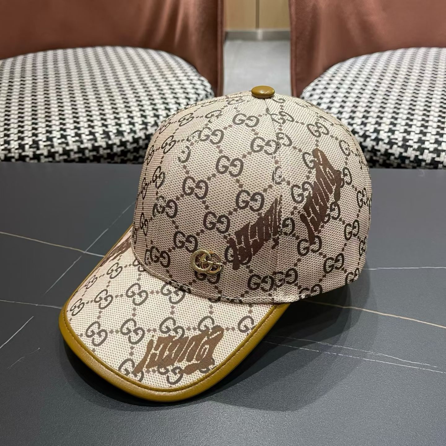 【GUCCI 古奇】高端板本原单棒球帽，做工精细透气舒适❤️日韩时尚潮流❤️❤️❤️棒球帽原单品质火爆来