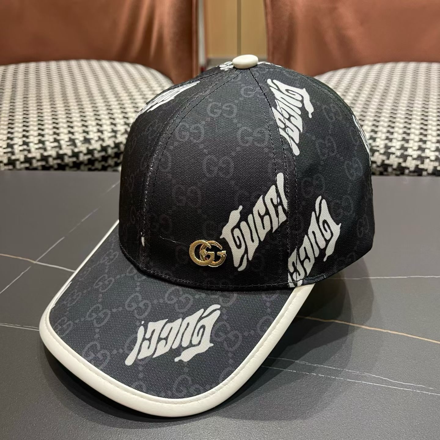 【GUCCI 古奇】高端板本原单棒球帽，做工精细透气舒适❤️日韩时尚潮流❤️❤️❤️棒球帽原单品质火爆来