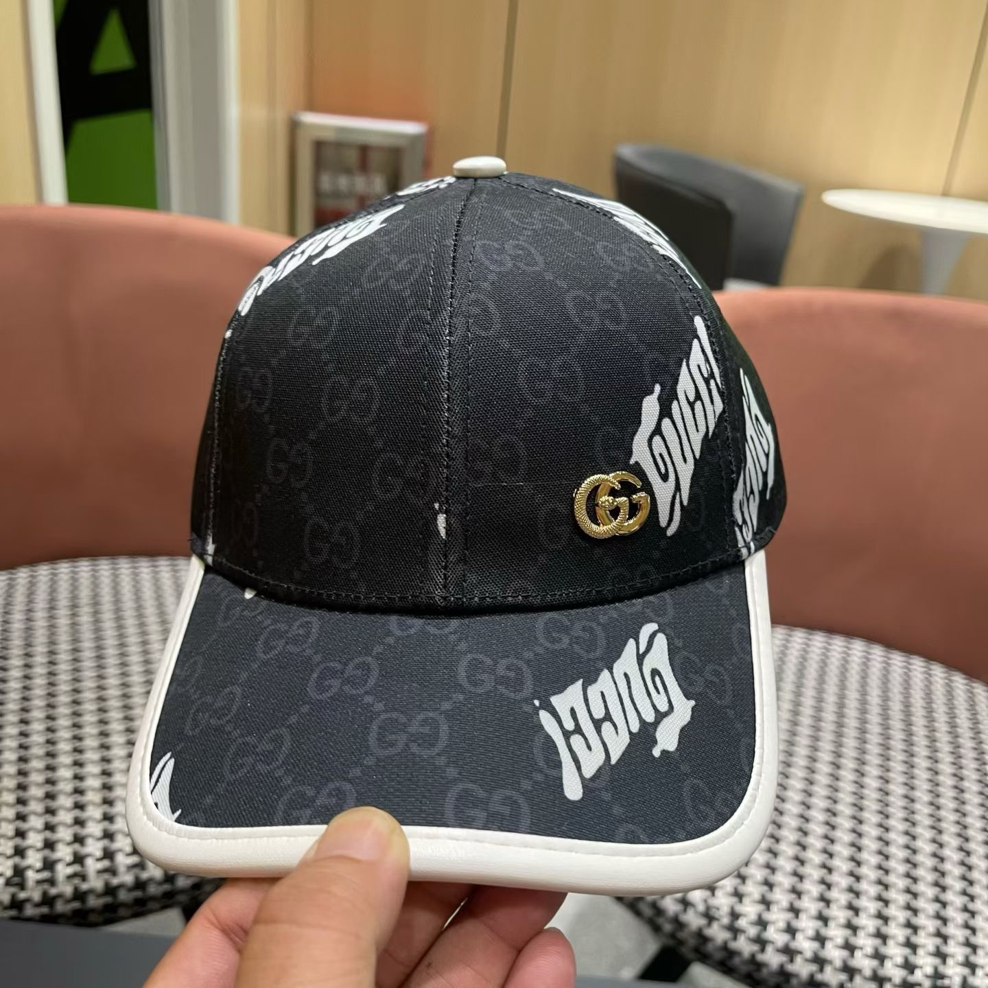 【GUCCI 古奇】高端板本原单棒球帽，做工精细透气舒适❤️日韩时尚潮流❤️❤️❤️棒球帽原单品质火爆来