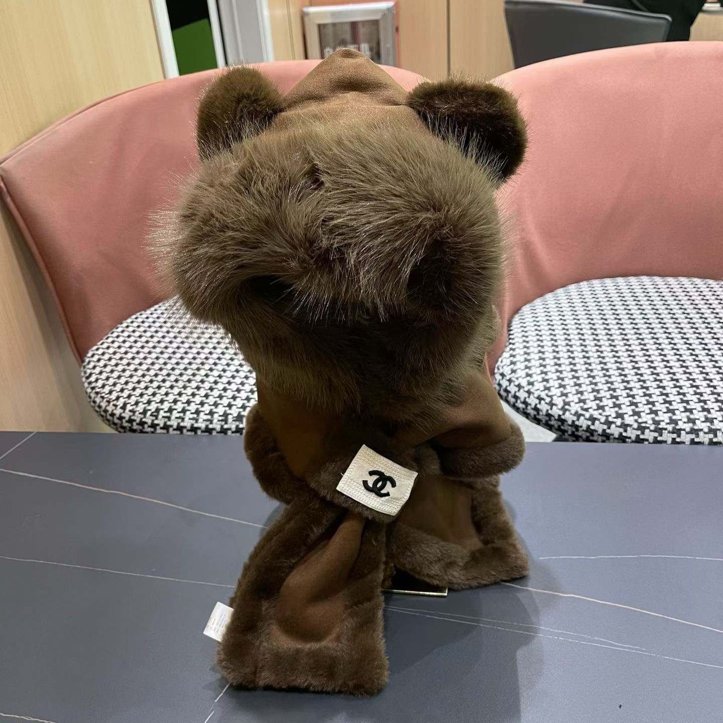 NO:643607,CHANEL Chanel cute bear ears plush hat scarf one-piece women's winter thickened warm Lei Feng hat scarf winter cycling hat fisherman hat baseball cap knitted hat, hat, chanel, chanel, espadrilles, hats19860909CHANEL香奈儿 可爱小熊耳朵毛绒帽子围巾一体女冬 季加厚保暖雷锋帽围脖冬天骑车帽子渔夫帽棒球帽针织帽,帽子,chanel,chanel,espadrilles,hats,hat