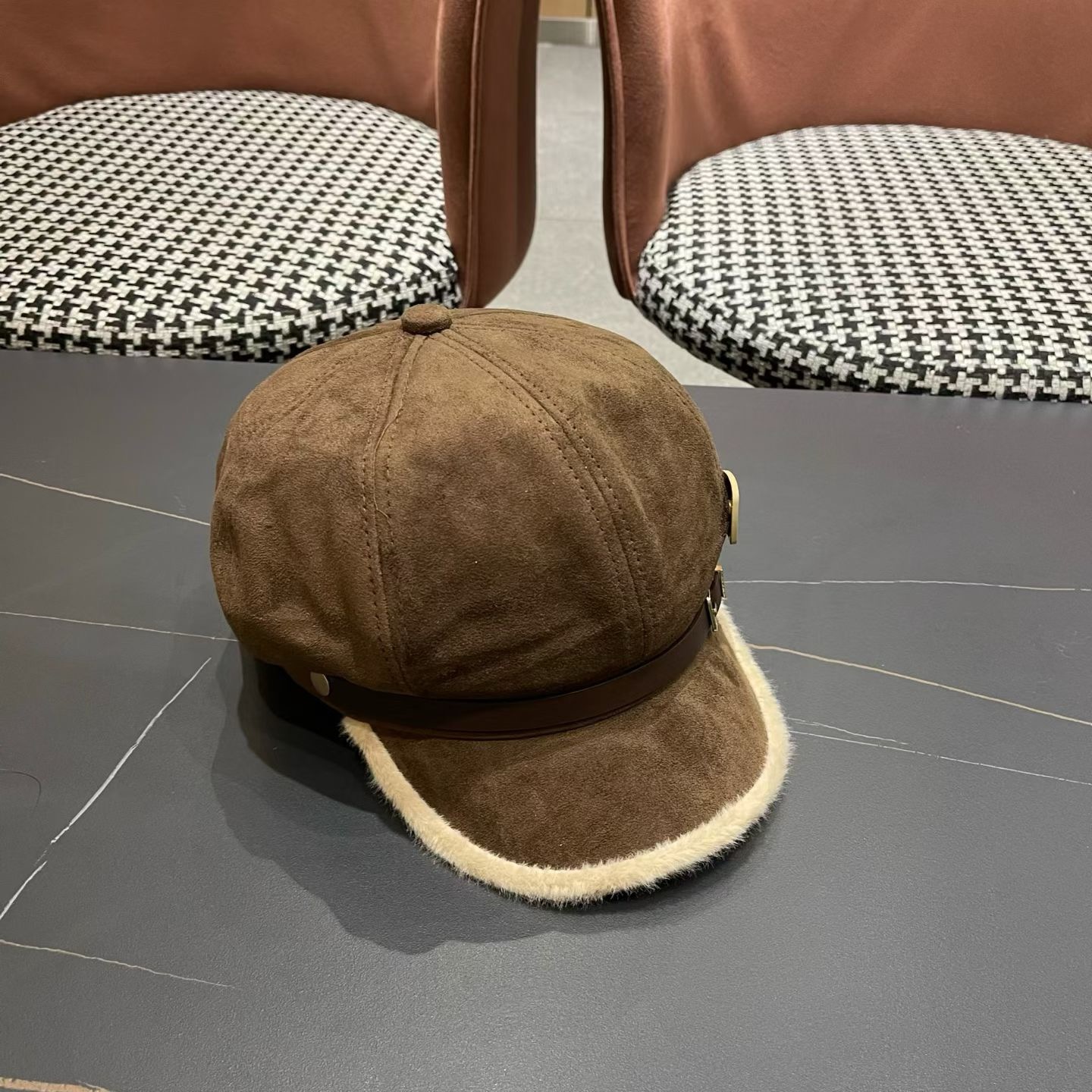 NO:643622,Chanel Chanel Eight Casual Small Belt Fashionable Versatile Octagonal Hat Versatile style that looks good when worn casually Hat bucket hat baseball cap knitted hat, hat, chanel, chanel, espadrilles, hats19860909Chanel香奈儿八休闲小皮带时尚百搭八角帽 百搭款随意戴都好看帽子渔夫帽棒球帽针织帽,帽子,chanel,chanel,espadrilles,hats,hat