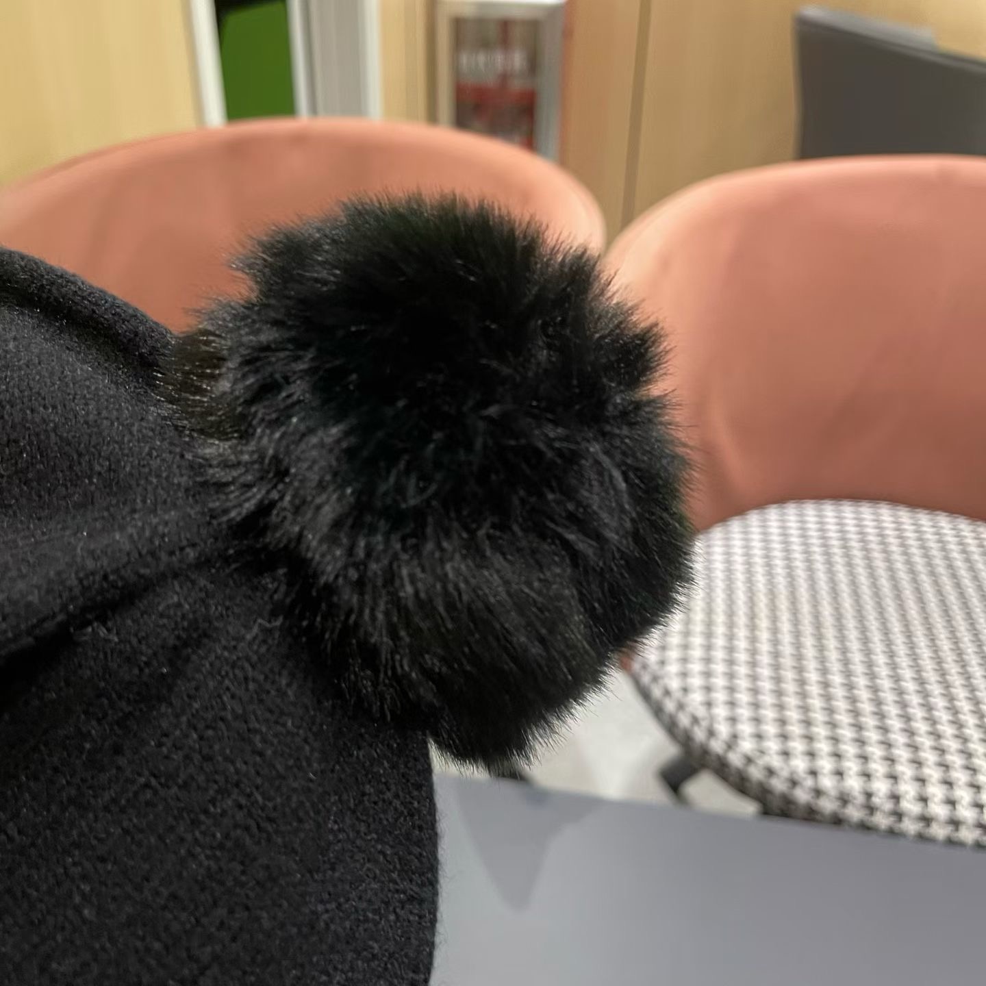 Chanel香奈儿新品秋冬帽子女时尚百搭针织带球毛线帽纯色百搭保暖护耳帽