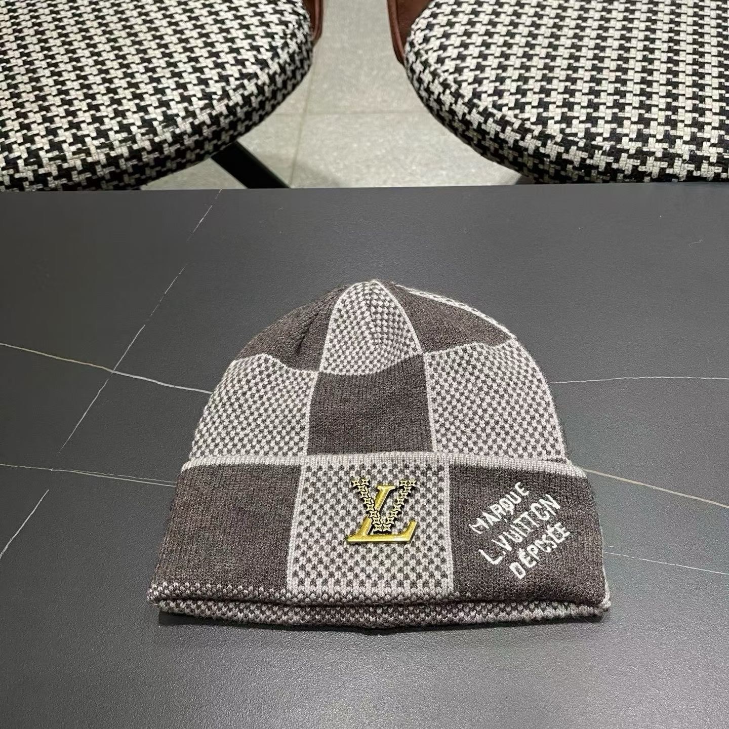 NO:643638,LV Louis Vuitton's classic original woolen hat is made of selected wool fabrics with ultra-high wool content. It feels super soft and has excellent elasticity. There are many quality products in the market. Dear friends, please look for our quality when placing orders!  Hat bucket hat baseball cap knitted hat,hat,louis vuitton,louis vuitton,espadrilles,hats19860909LV路易威登经典原单毛线帽,采用精选羊毛面料,超高羊毛成份,手感超柔软,弹性极佳,市场品质多多,亲们下单请认准我家品质！帽子渔夫帽棒球帽针织帽,帽子,louis vuitton,louis vuitton,espadrilles,hats,hat