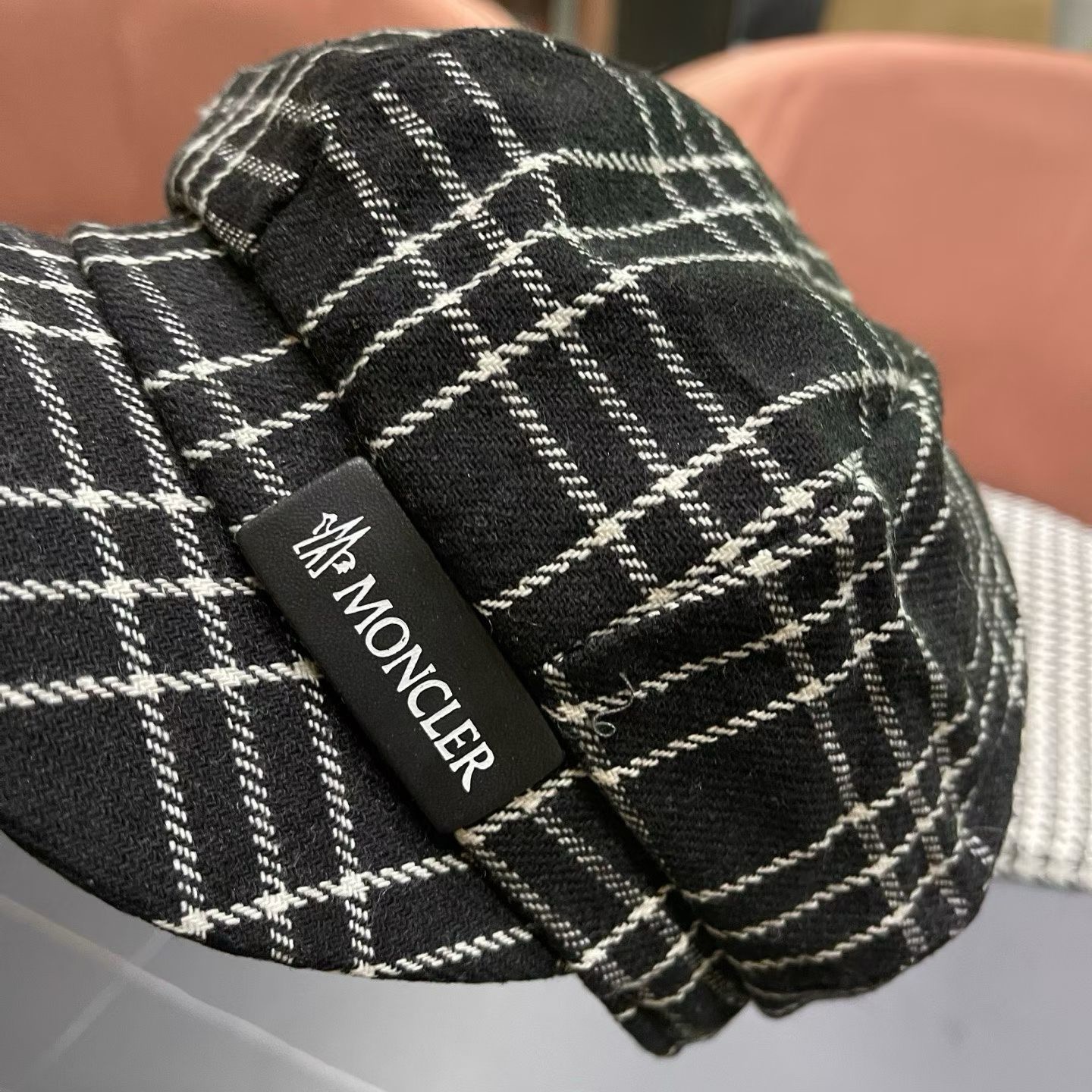 【MONCLER蒙​口】冬季​新​款​高‎品质‎ 火爆‌来‌袭‎ 💖💖鸭​舌八‌角‌帽 时尚​百搭 帽型