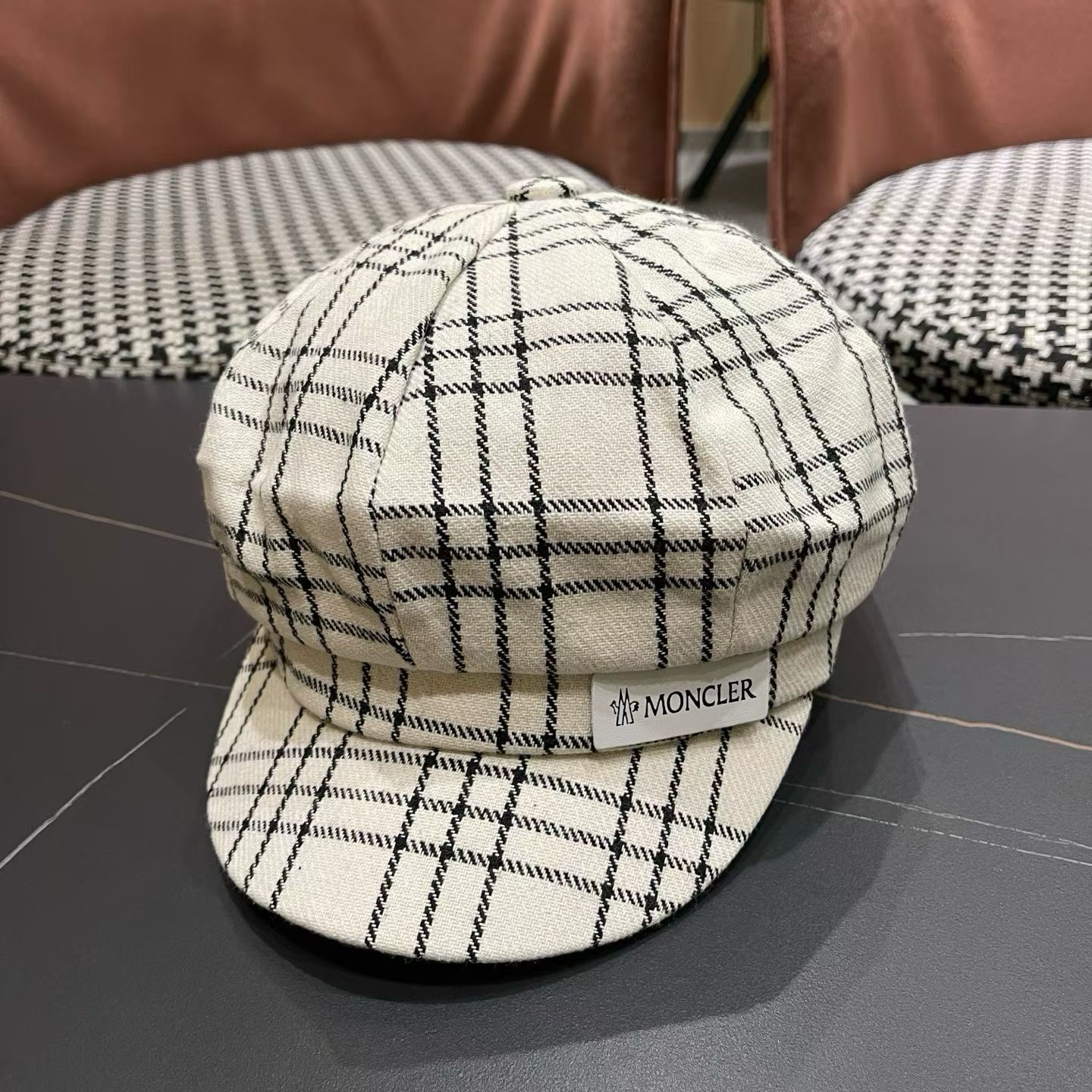NO:643642,【MONCLER】Winter new high quality, hot coming, duck bill octagonal hat, fashionable and versatile, awesome hat style, noble and generous hat, fisherman hat, baseball cap, knitted hat, hat, espadrilles, hats19860909【MONCLER蒙口】冬季新款高品质 火爆来袭 鸭舌八角帽 时尚百搭 帽型超赞 高贵大方帽子渔夫帽棒球帽针织帽,帽子,espadrilles,hats,hat