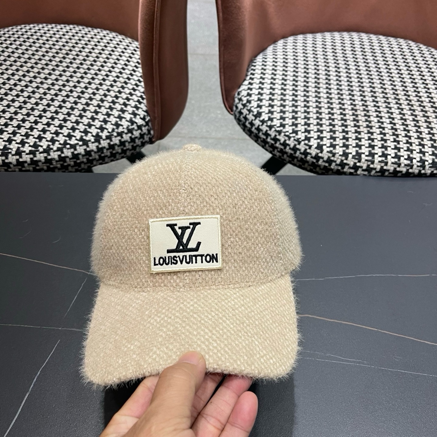 LV 路易威登 秋冬新款经典休闲潮流款 上架简约棒球帽出门旅游，绝对要入手的一款