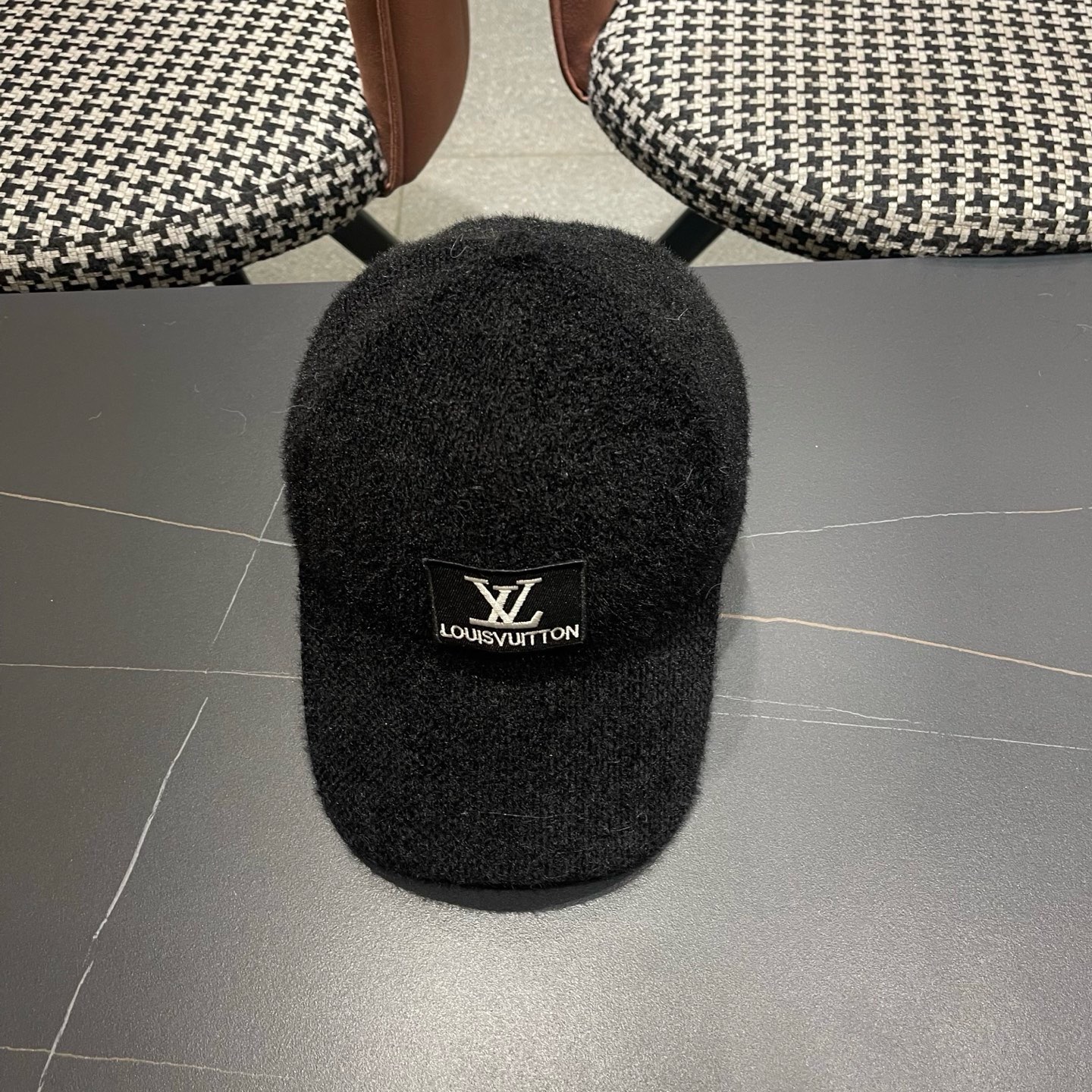 LV 路易威登 秋冬新款经典休闲潮流款 上架简约棒球帽出门旅游，绝对要入手的一款