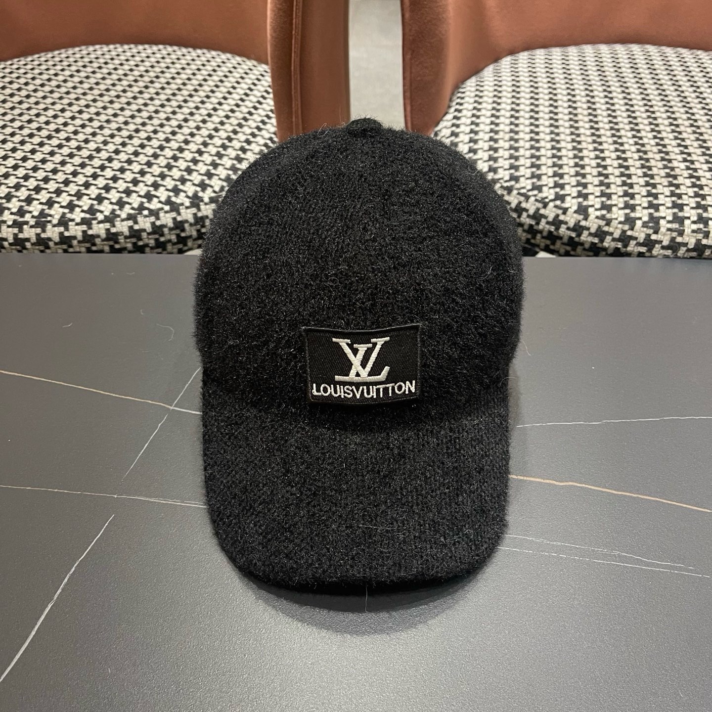 LV 路易威登 秋冬新款经典休闲潮流款 上架简约棒球帽出门旅游，绝对要入手的一款