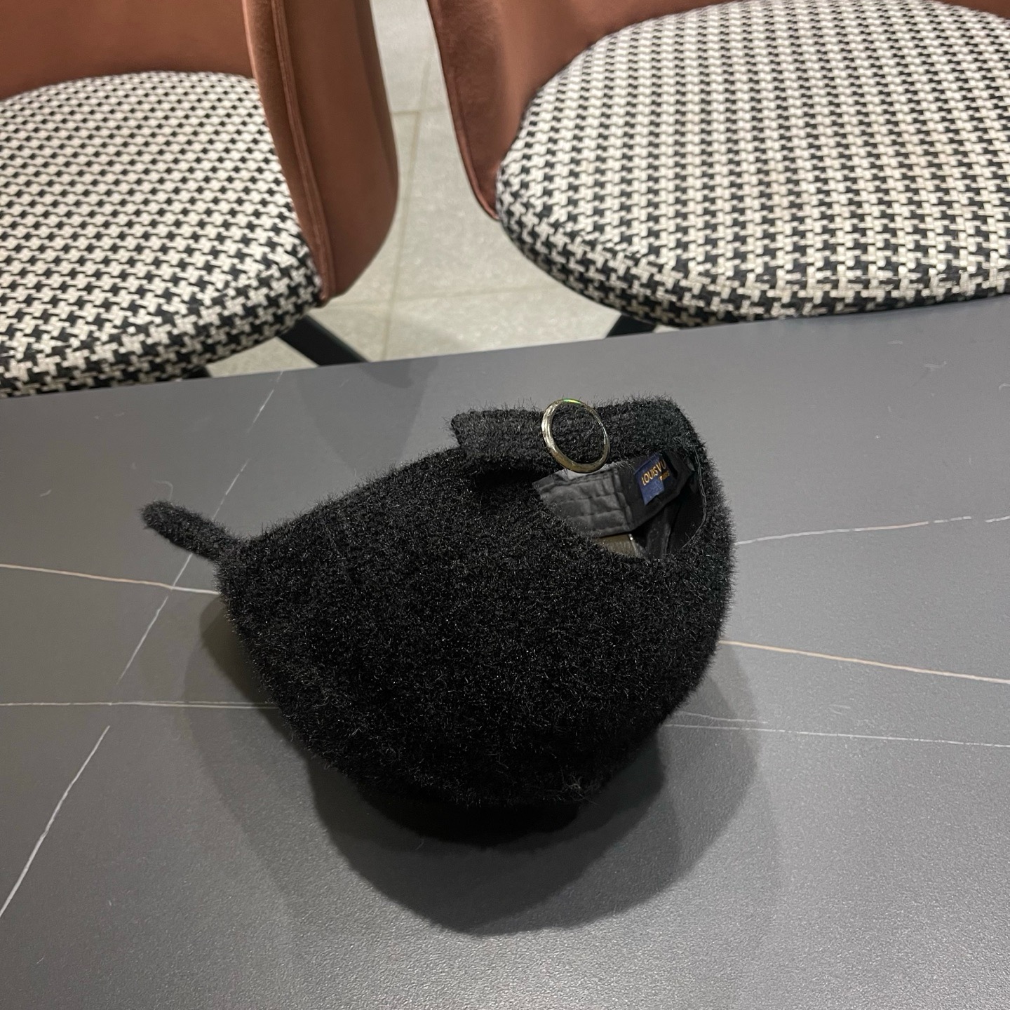 LV 路易威登 秋冬新款经典休闲潮流款 上架简约棒球帽出门旅游，绝对要入手的一款